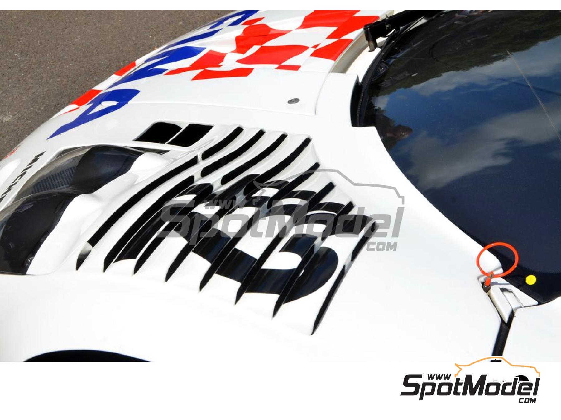 Image 1: McLaren F1 GTR Long Tail BMW Motorsport Team sponsored by Fina | Reference / walkaround book manufactured by Komakai (ref.&nbsp;KOM-FG027)