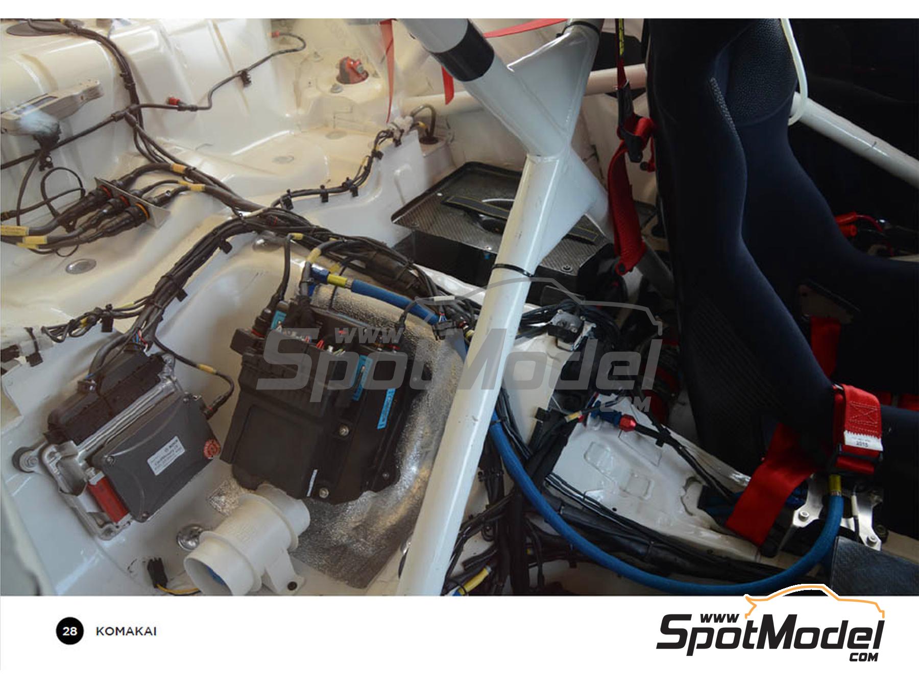 Image 3: Porsche 911 997 GT3R | Reference / walkaround book manufactured by Komakai (ref.&nbsp;KOM-FG030)