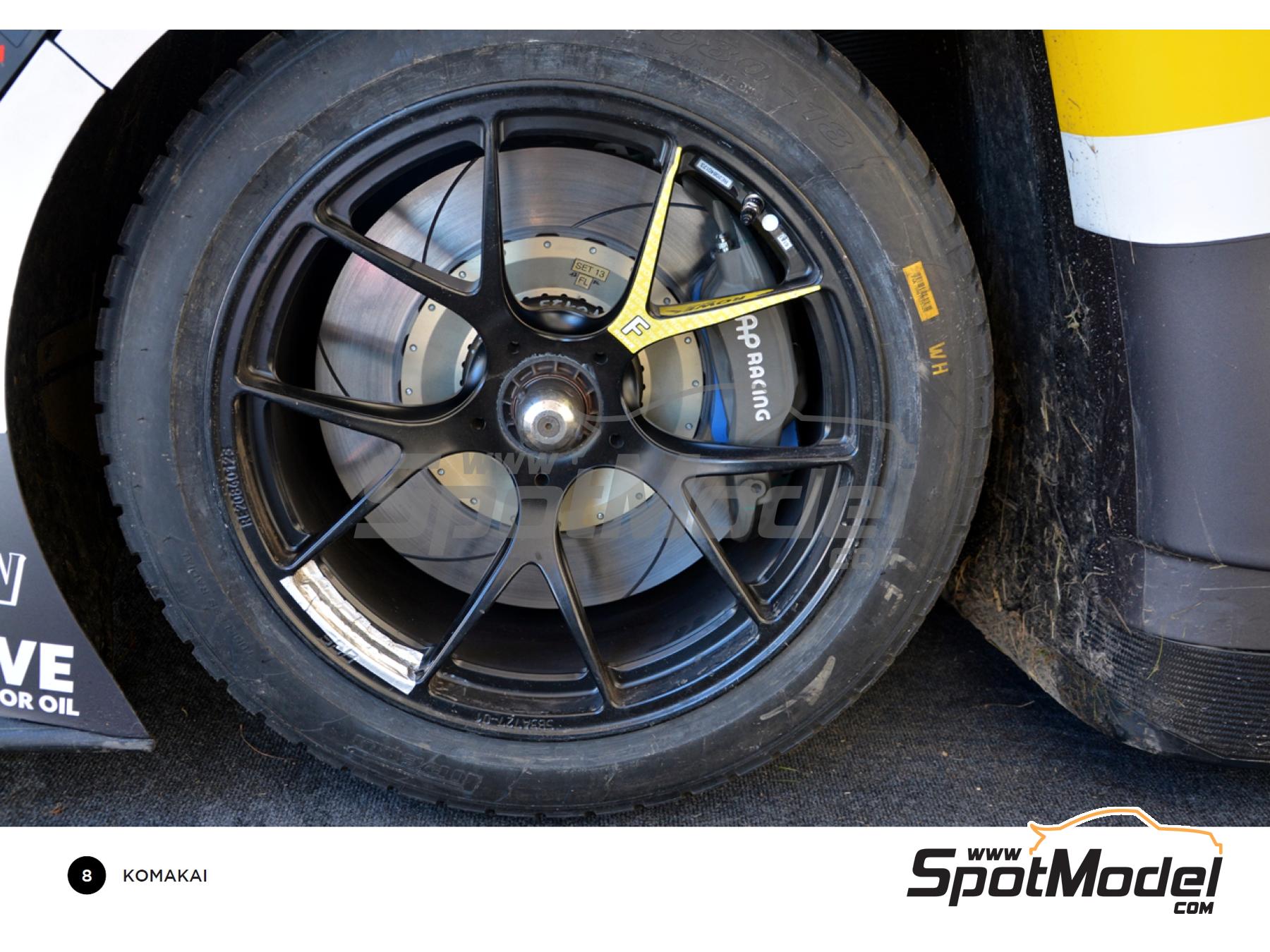 Image 2: BMW M4 GT3 | Libro de referencia fabricado por Komakai (ref. KOM-FG035)