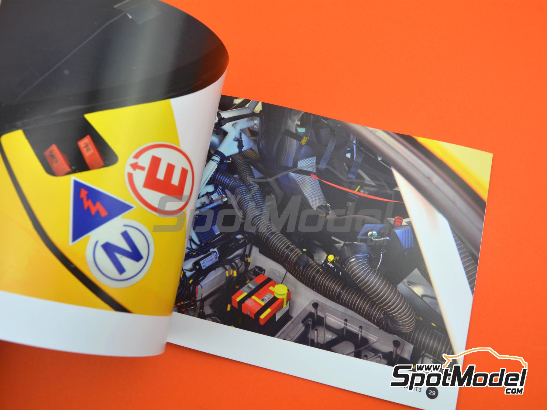 Image 6: BMW M4 GT3 | Libro de referencia fabricado por Komakai (ref. KOM-FG035)