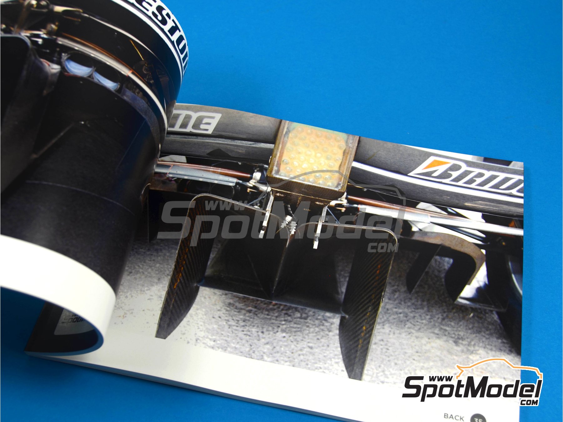 Image 7: McLaren Mercedes MP4/13 | Reference / walkaround book manufactured by Komakai (ref. KOM-UDG001)