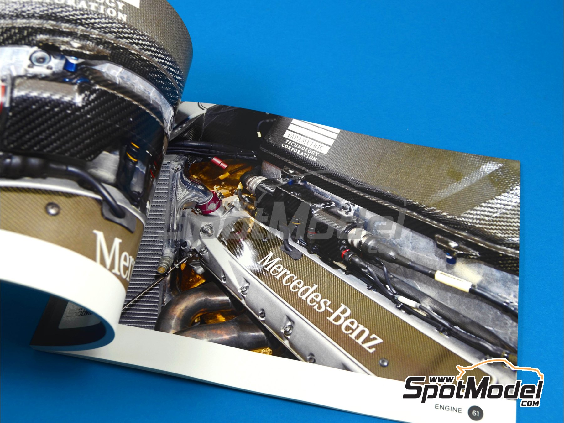 Image 11: McLaren Mercedes MP4/13 | Reference / walkaround book manufactured by Komakai (ref. KOM-UDG001)