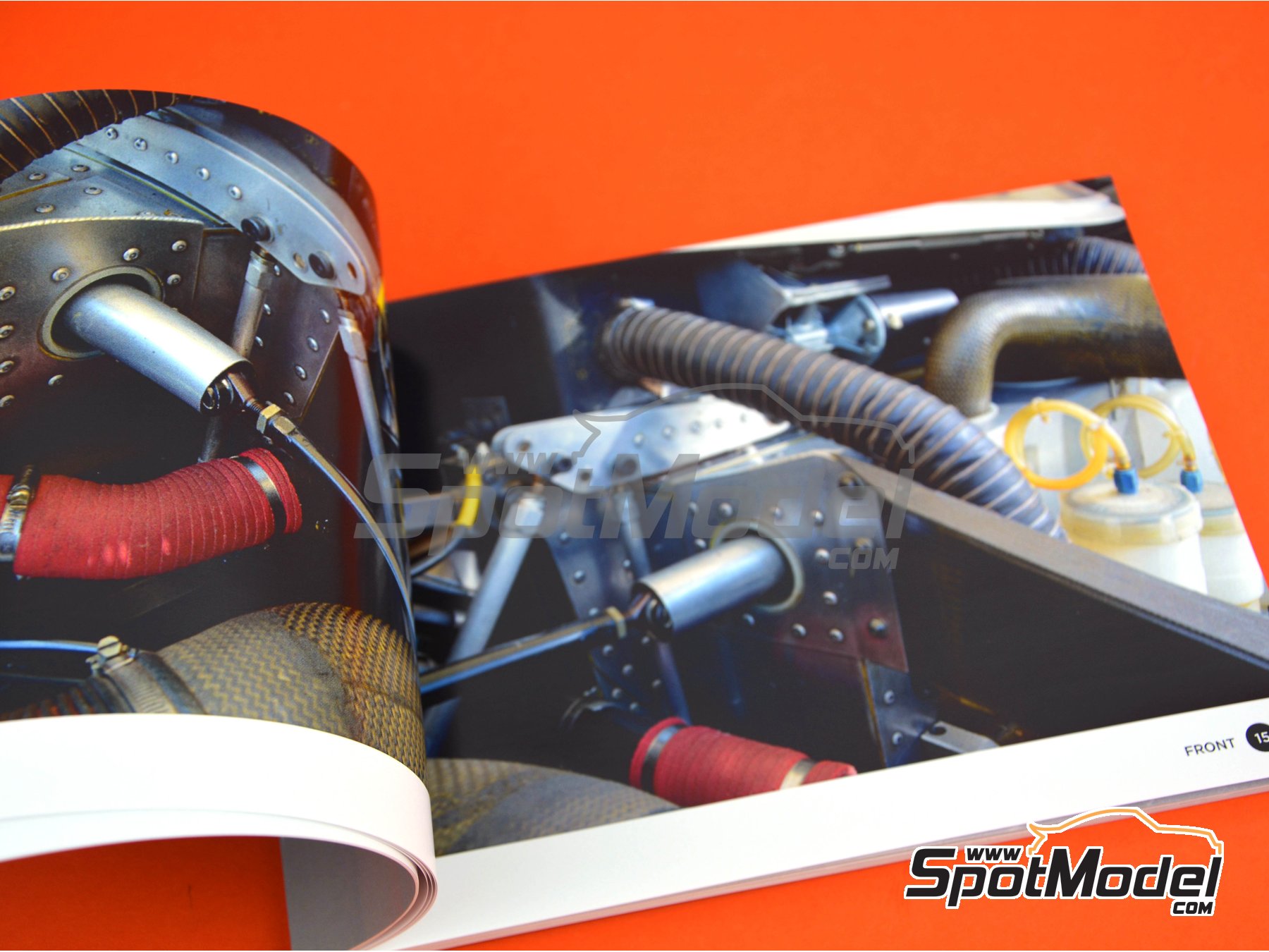 Image 5: Sauber Mercedes C9 -  1989 | Libro de referencia fabricado por Komakai (ref. KOM-UDG008)