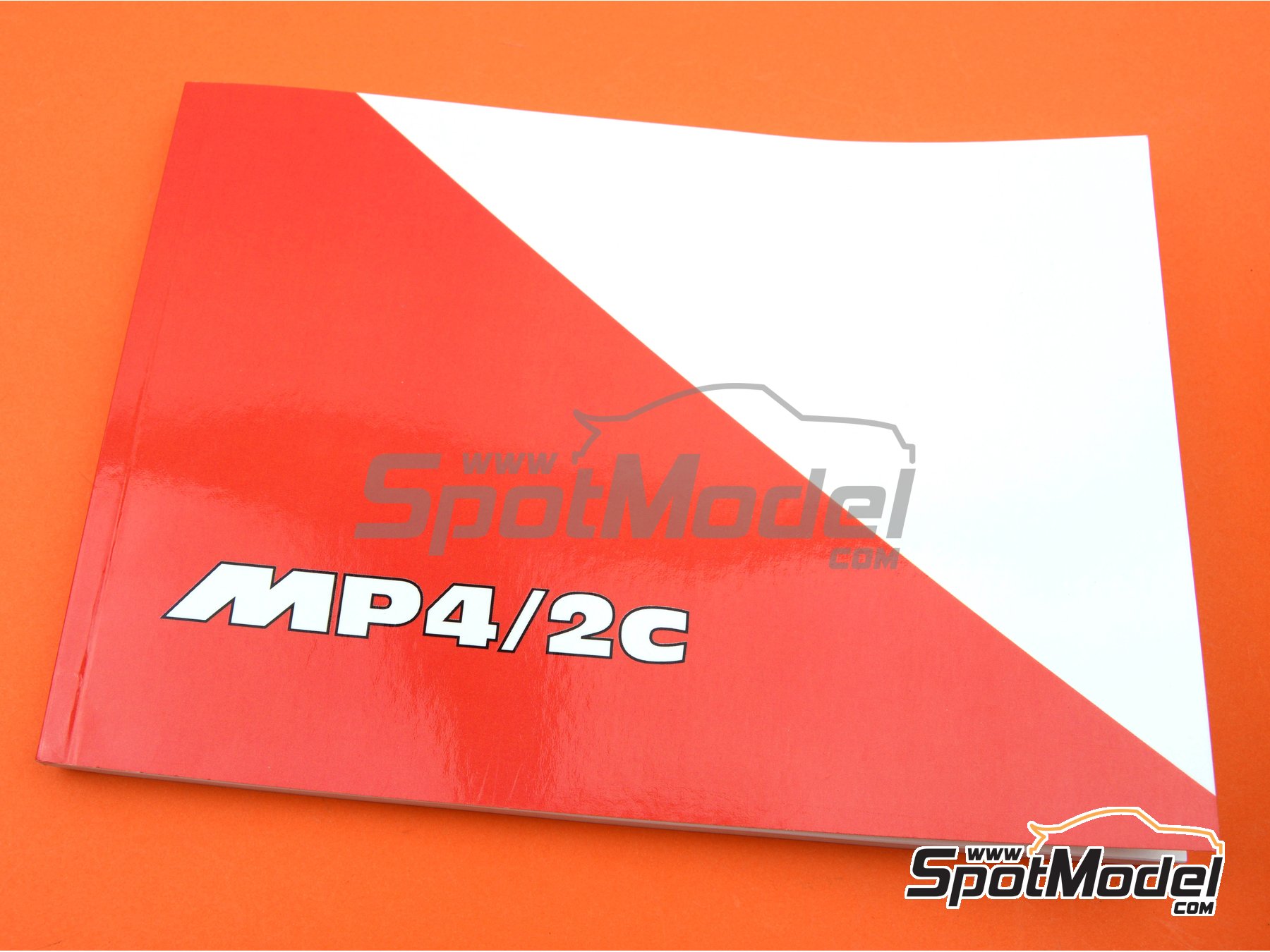 Image 5: McLaren TAG Porsche MP4/2C | Reference / walkaround book manufactured by Komakai (ref.&nbsp;KOM-UDG012)