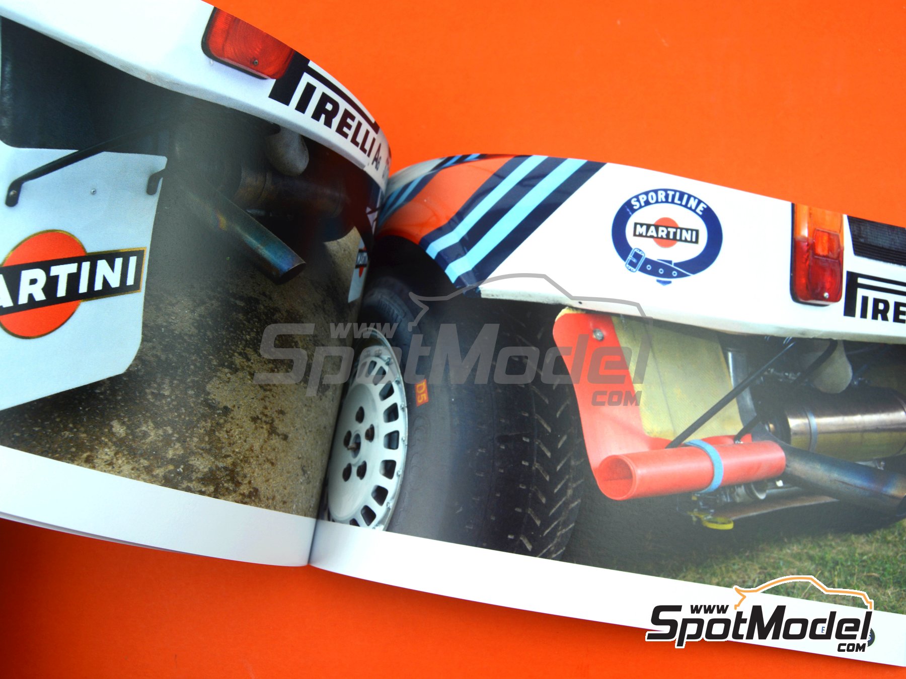 Image 7: Lancia Delta S4 | Reference / walkaround book manufactured by Komakai (ref.&nbsp;KOM-UDG013)