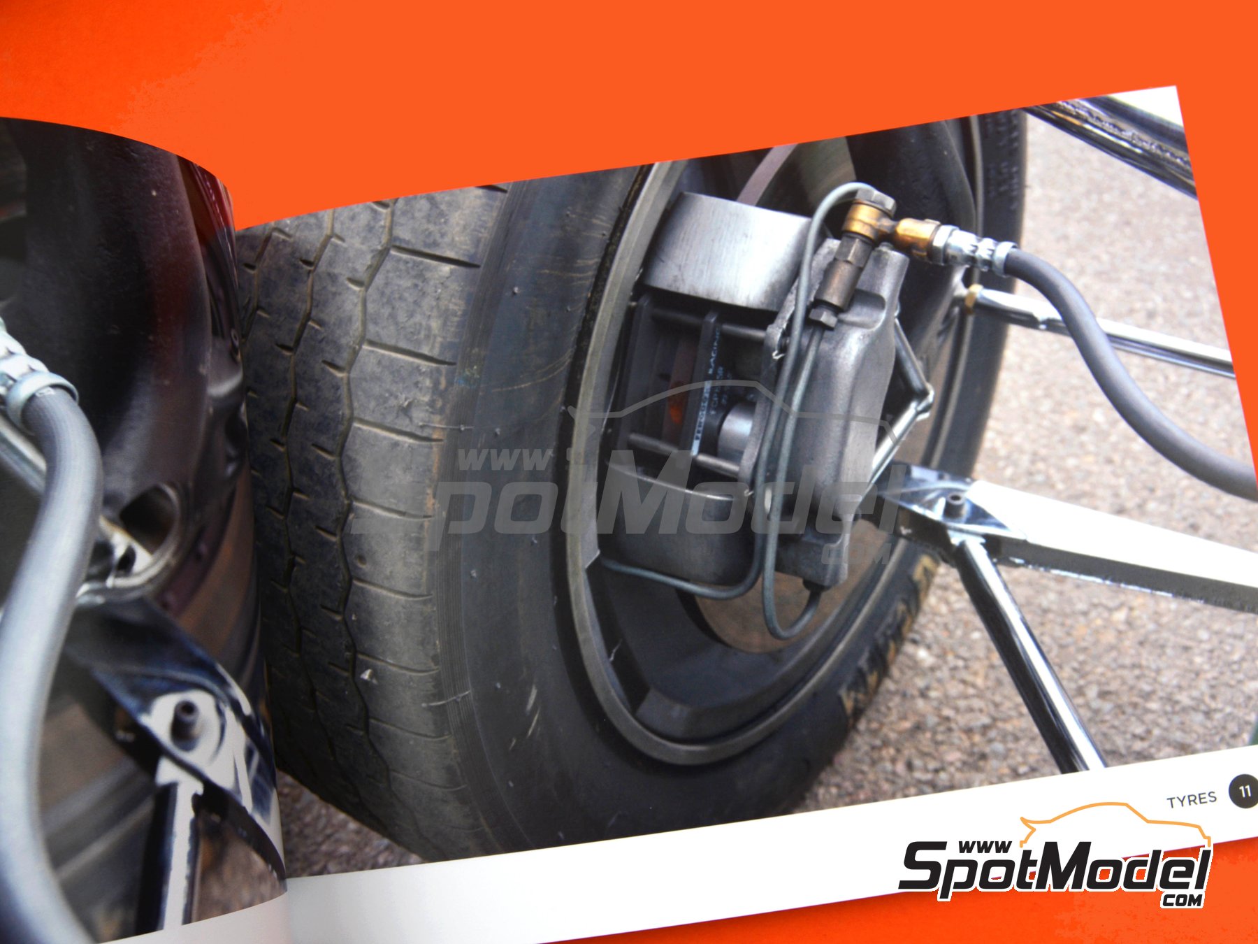 Image 5: Lotus Ford Type 49 | Reference / walkaround book manufactured by Komakai (ref.&nbsp;KOM-UDG019)