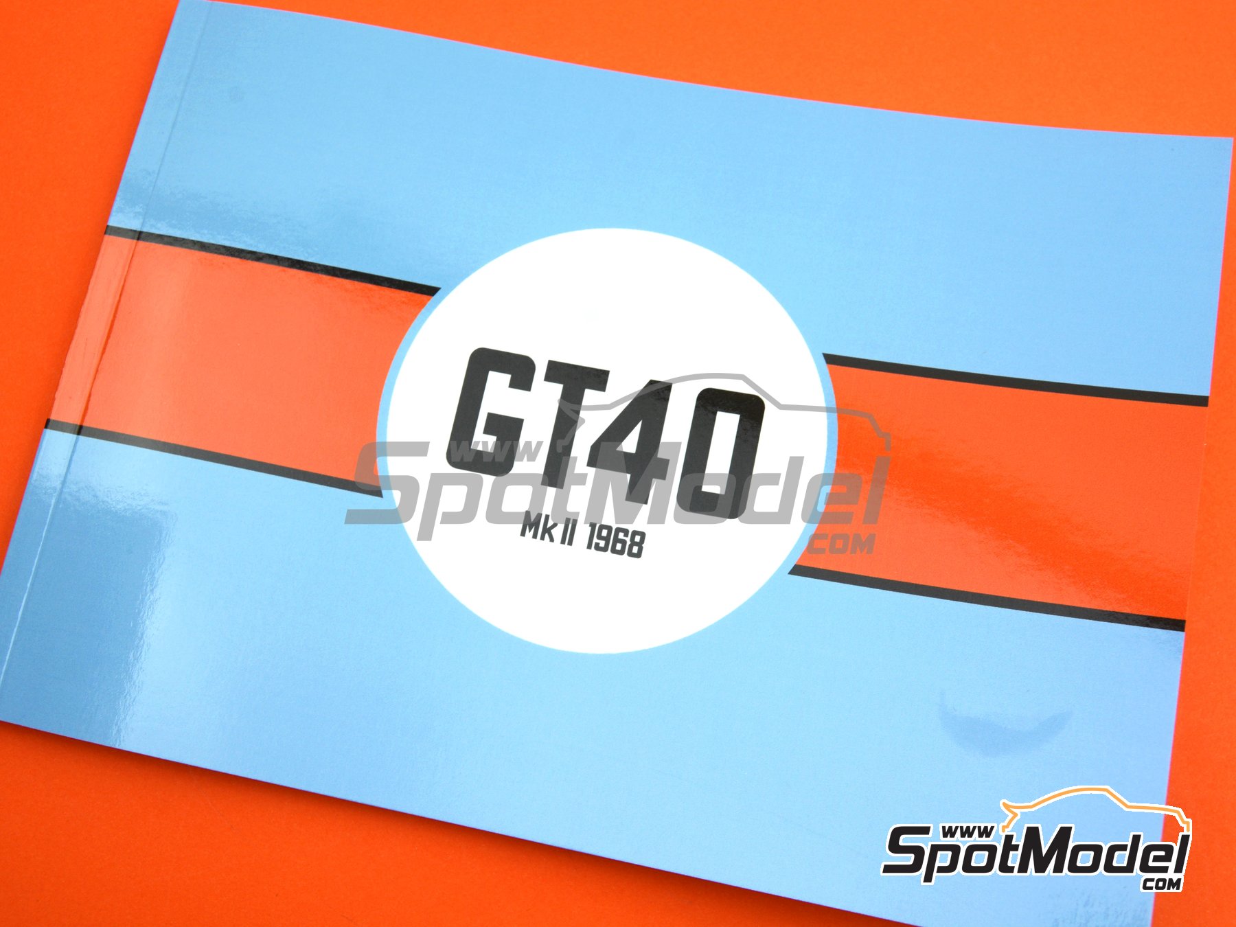 Komakai KOM-UDG020: Reference / walkaround book Ford GT40 Mk