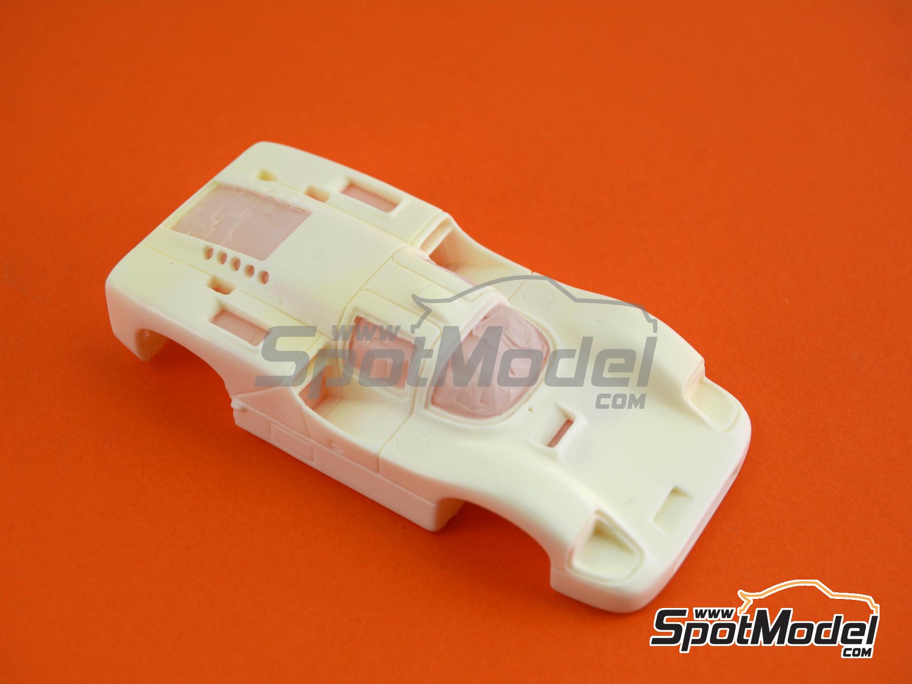 Image 8: Chaparral 2F Chaparral Cars Team - Monza 1000 Kilometres, N&uuml;rburgring 1000 Kilometres, 12 Hours Sebring, 24 Hours Le Mans, Targa Florio, 6 Hours Brands Hatch, Spa 1000 Kilometres 1967 | Car scale model kit in 1/43 scale manufactured by Marsh Models (ref.&nbsp;MM352)