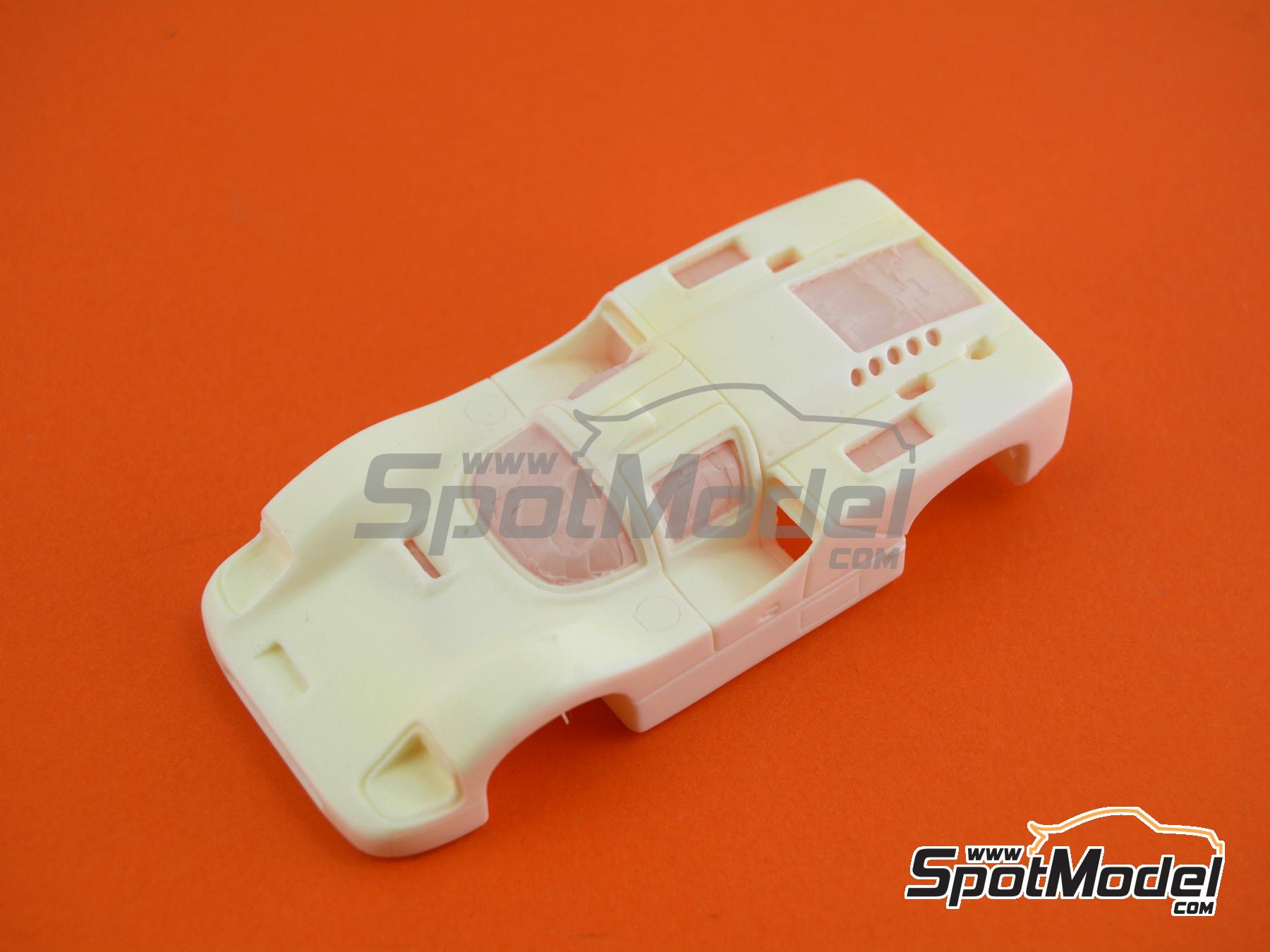 Image 9: Chaparral 2F Chaparral Cars Team - Monza 1000 Kilometres, N&uuml;rburgring 1000 Kilometres, 12 Hours Sebring, 24 Hours Le Mans, Targa Florio, 6 Hours Brands Hatch, Spa 1000 Kilometres 1967 | Car scale model kit in 1/43 scale manufactured by Marsh Models (ref.&nbsp;MM352)