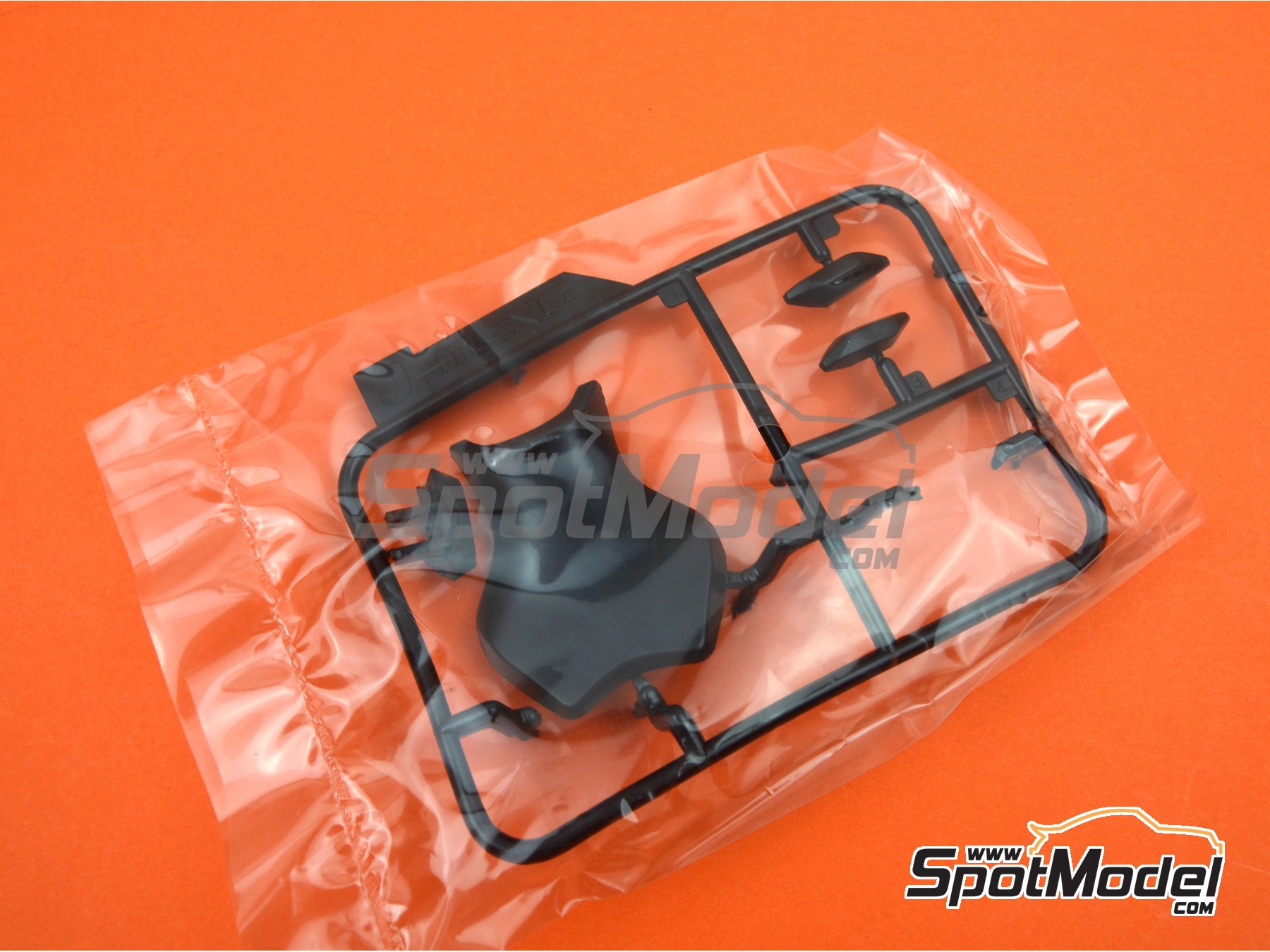 Image 18: Kawasaki Ninja H2R | Motorbike scale model kit in 1/9 scale manufactured by Meng Model (ref. MT-001, also 4897038552221)