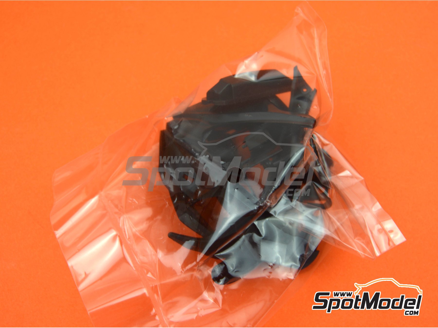 Image 20: Kawasaki Ninja H2R | Motorbike scale model kit in 1/9 scale manufactured by Meng Model (ref. MT-001, also 4897038552221)