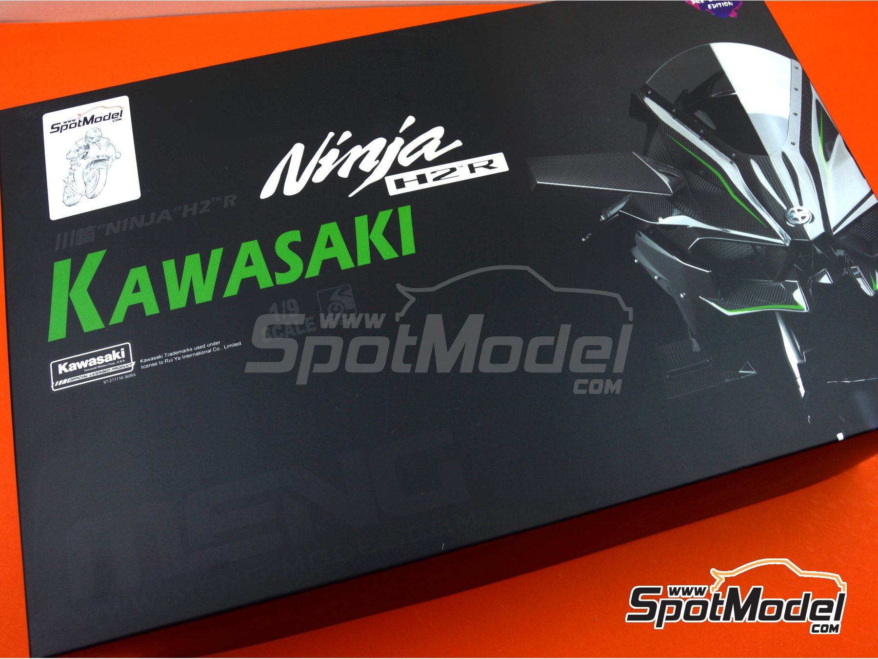 Image 1: Kawasaki Ninja H2R pre-painted version | Motorbike scale model kit in 1/9 scale manufactured by Meng Model (ref.&nbsp;MT-001s, also 4897038552238)