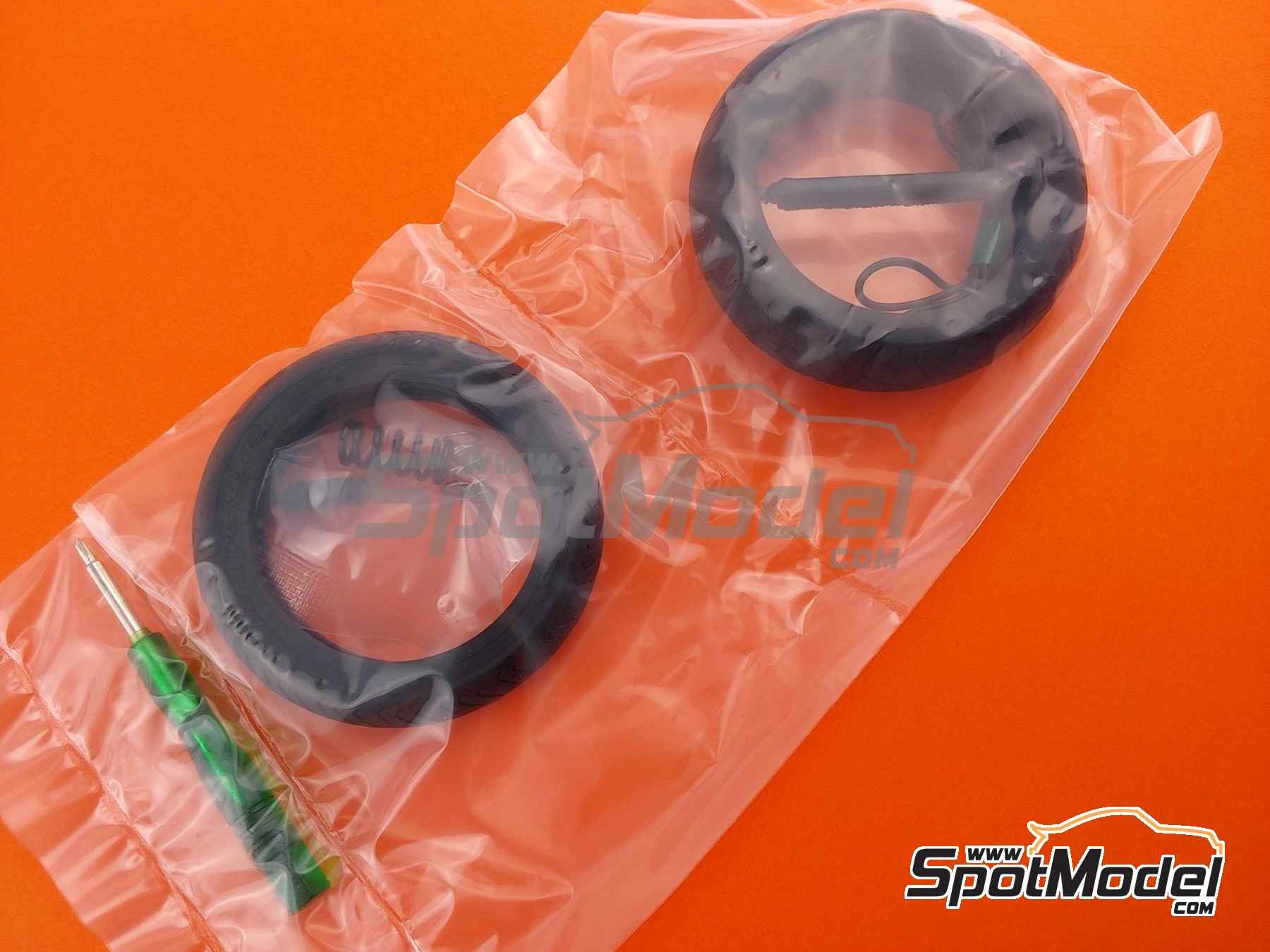 Image 17: BMW R18 Classic | Maqueta de moto en escala&nbsp;1/9 fabricado por Meng Model (ref.&nbsp;MT-006, tambien 4897038554140)