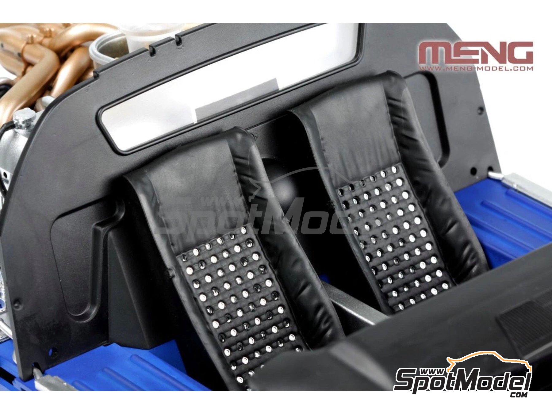 Image 25: Ford GT40 Mk II Shelby American Team - 24 Hours Le Mans 1966 | Car scale model kit in 1/12 scale manufactured by Meng Model (ref. RS-002, also 4897038552948)