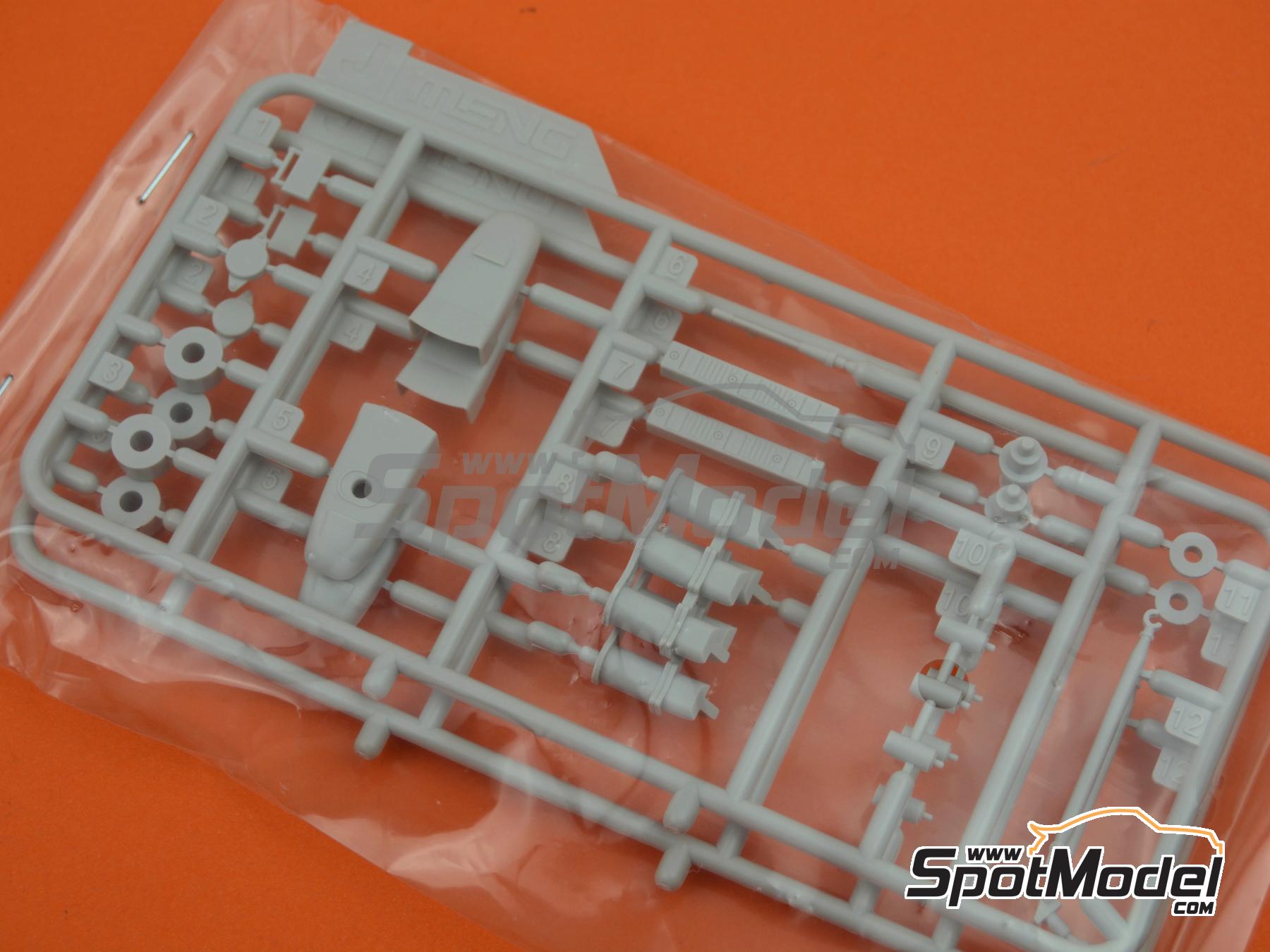 Image 24: McLaren Honda MP4/4 Equipo McLaren Racing Limited patrocinado por Marlboro - Campeonato del Mundo FIA de Formula 1 1988 | Maqueta de coche en escala&nbsp;1/12 fabricado por Meng Model (ref.&nbsp;RS-004, tambien 4897038553747)