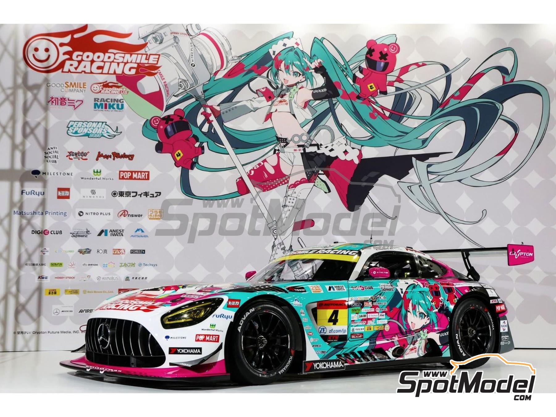 Image 1: Mercedes AMG GT3 Evo Equipo Good Smile Racing & UKYO patrocinado por Sokudo Society - Autobacs Super GT 2025 | Decoraci&oacute;n en escala&nbsp;1/24 fabricado por Miniature (ref.&nbsp;CS031)