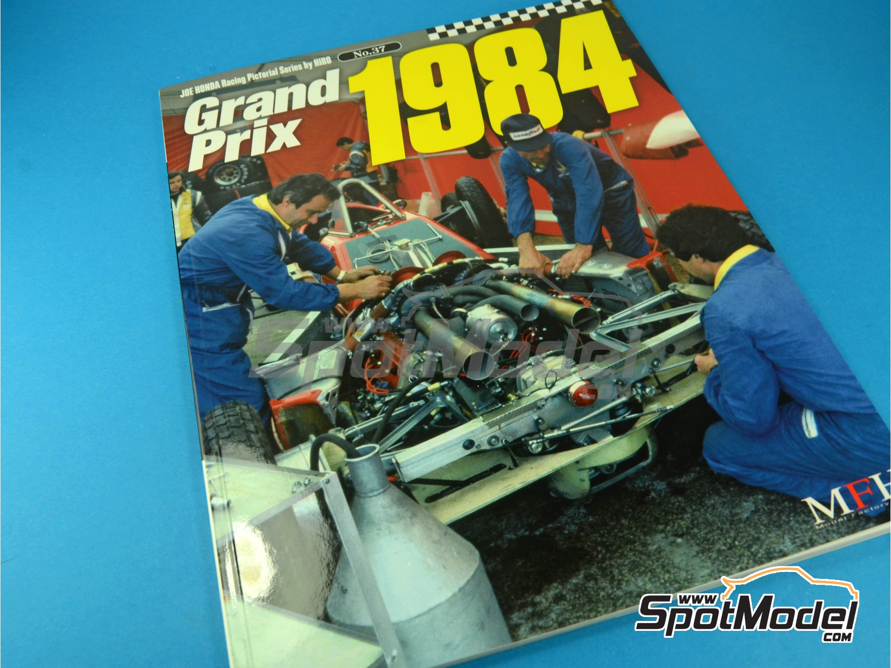 Image 1: JOE HONDA Racing Pictorial Series - Grand Prix -  1984 | Libro de referencia fabricado por Model Factory Hiro (ref.&nbsp;MFH-JH37, tambien 9784905248453 y RP37)