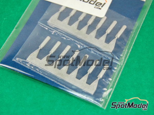 Image 7: Moto GP 90s Step parts set | Detail in 1/12 scale manufactured by Model Factory Hiro (ref.&nbsp;MFH-P1005, also 4571102327099 and P1005)
