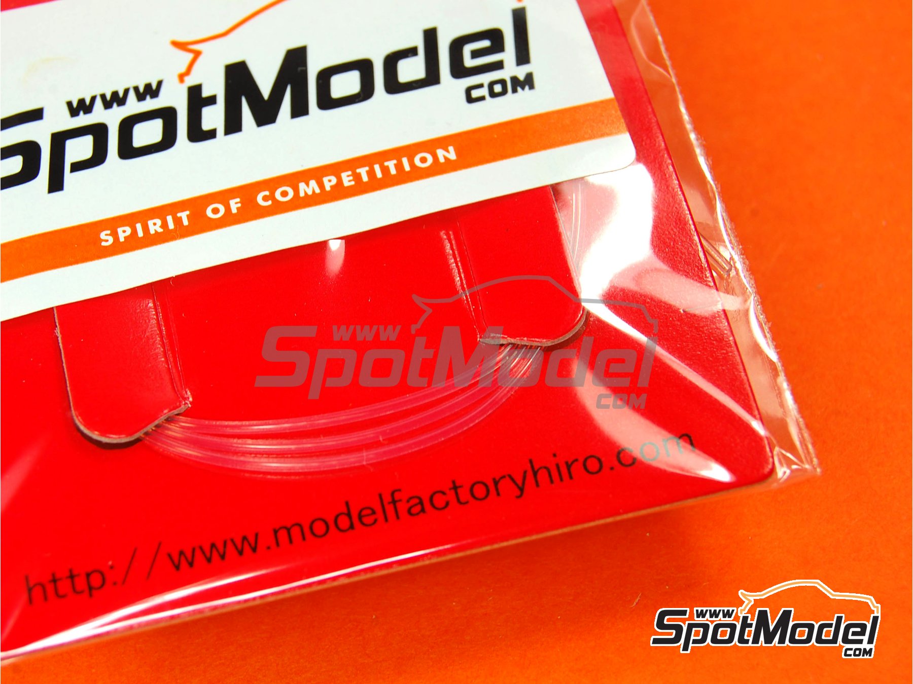 Image 2: Clear tube 0.8 mm (outside) x 0.4 mm (inside) x 50 cm (long) | Pipe manufactured by Model Factory Hiro (ref.&nbsp;MFH-P902, also 4571102329024 and P902)