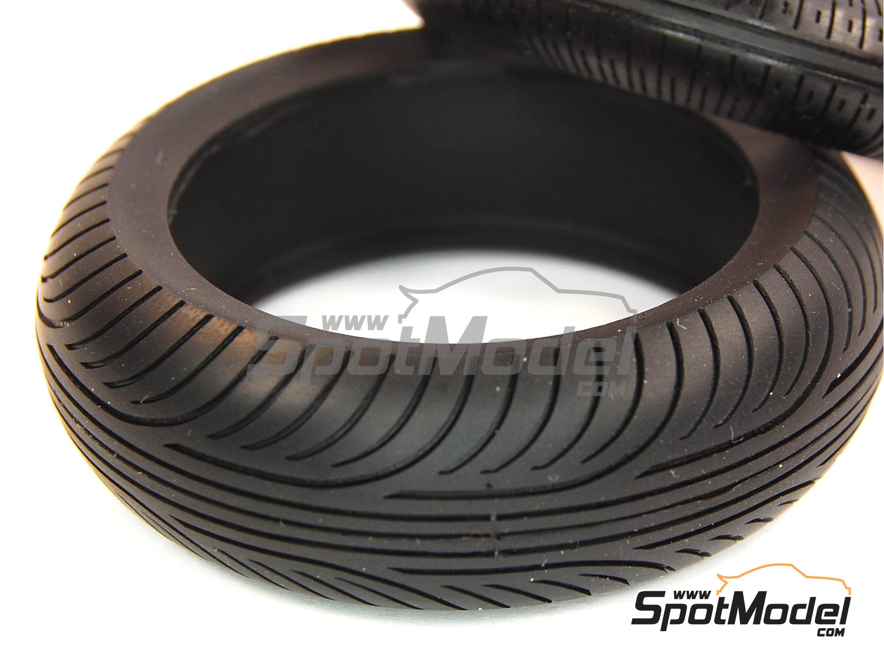 Image 3: MotoGP Bridgestone Motorcycle wet tyres | Tyre set in 1/12 scale manufactured by Model Factory Hiro (ref. MFH-P993, also 4571102329932 and P993)