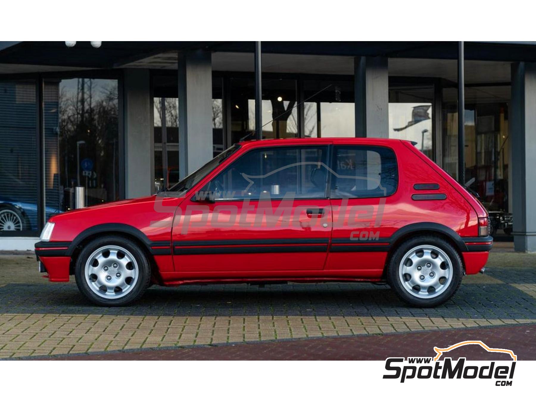 Image 1: Rojo 205 GTI Red - 1 x 30ml | Pintura para aerógrafo fabricado por Number Five (ref. N5-C224)