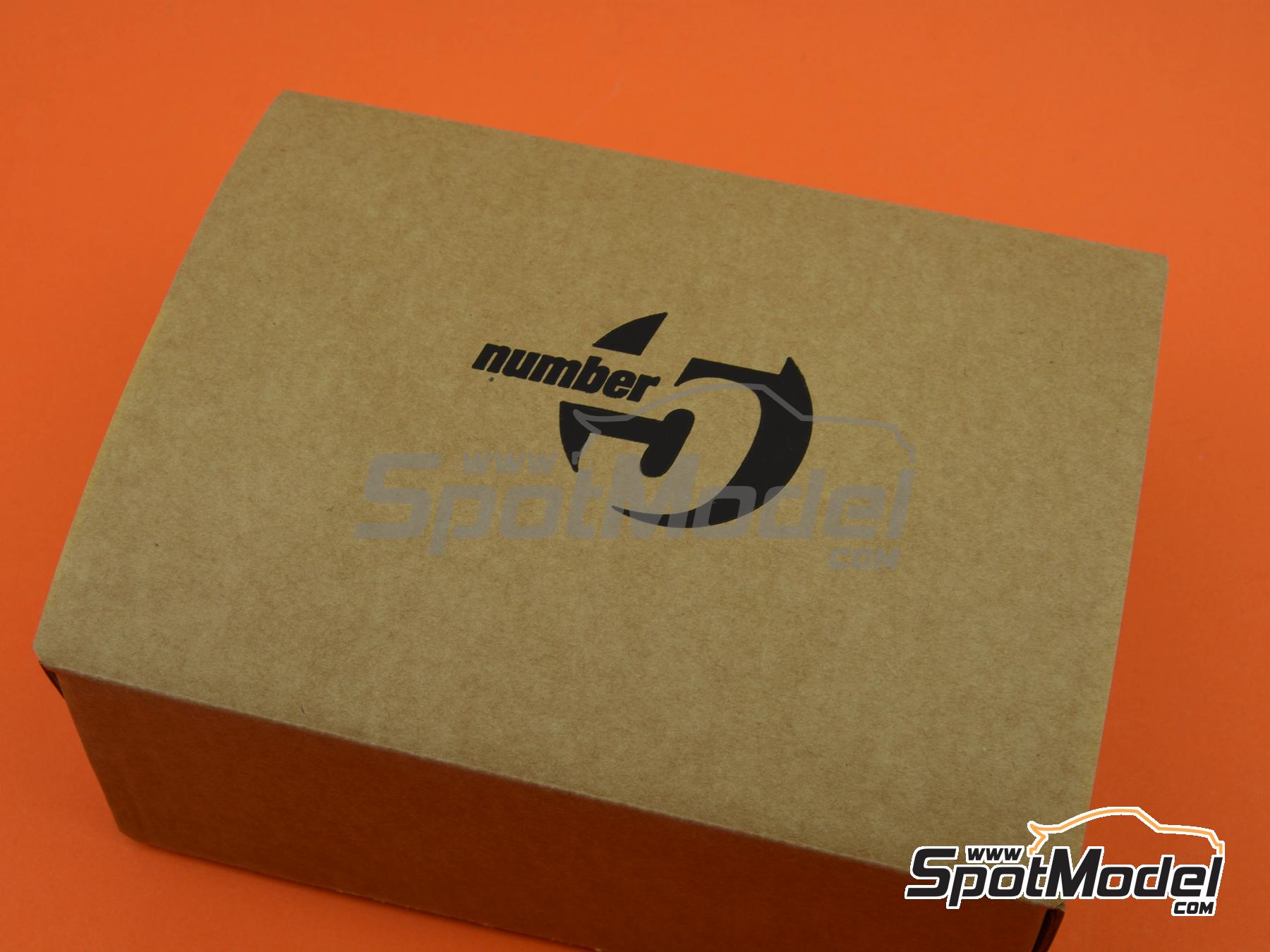 Image 1: Glass jars for paints | Paint tool manufactured by Number Five (ref.&nbsp;N5-F021)