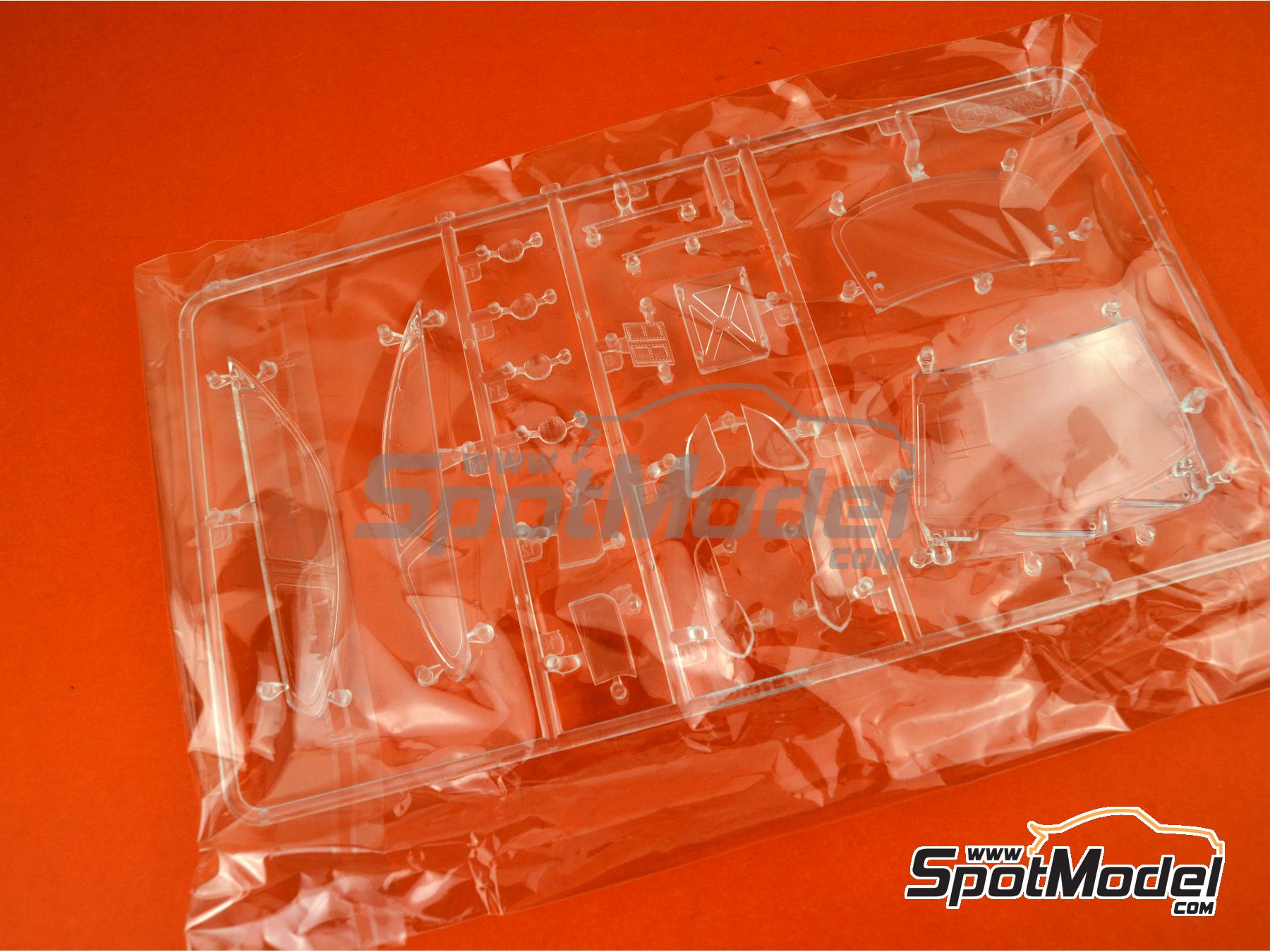 Image 13: BMW M6 GT3 ROWE Racing Team - TotalEnergies 24 hours of Spa 2016 | Car scale model kit in 1/24 scale manufactured by Nunu (ref.&nbsp;PN24001, also 4545782035490)