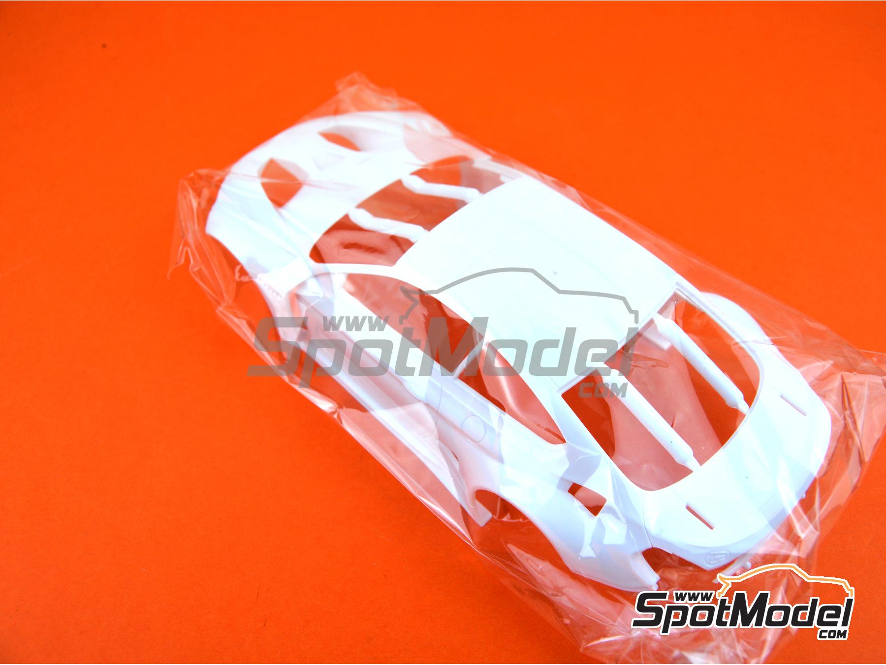 Image 19: BMW M6 GT3 ROWE Racing Team - TotalEnergies 24 hours of Spa 2016 | Car scale model kit in 1/24 scale manufactured by Nunu (ref.&nbsp;PN24001, also 4545782035490)