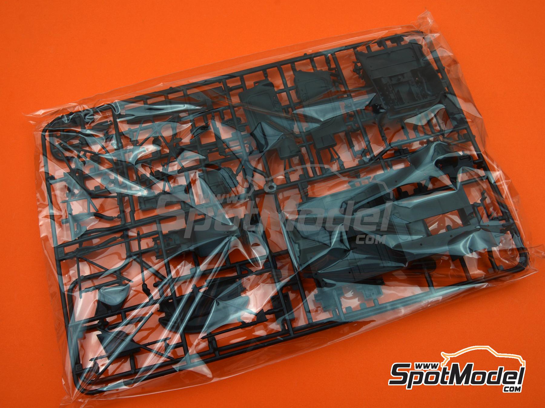 Image 19: Audi R8 LMS GT3 Evo Equipo Phoenix patrocinado por Scherer - 24 Horas de Nürburgring 2019 | Maqueta de coche en escala 1/24 fabricado por Nunu (ref. PN24026, tambien 4545782077322 y NU24026)