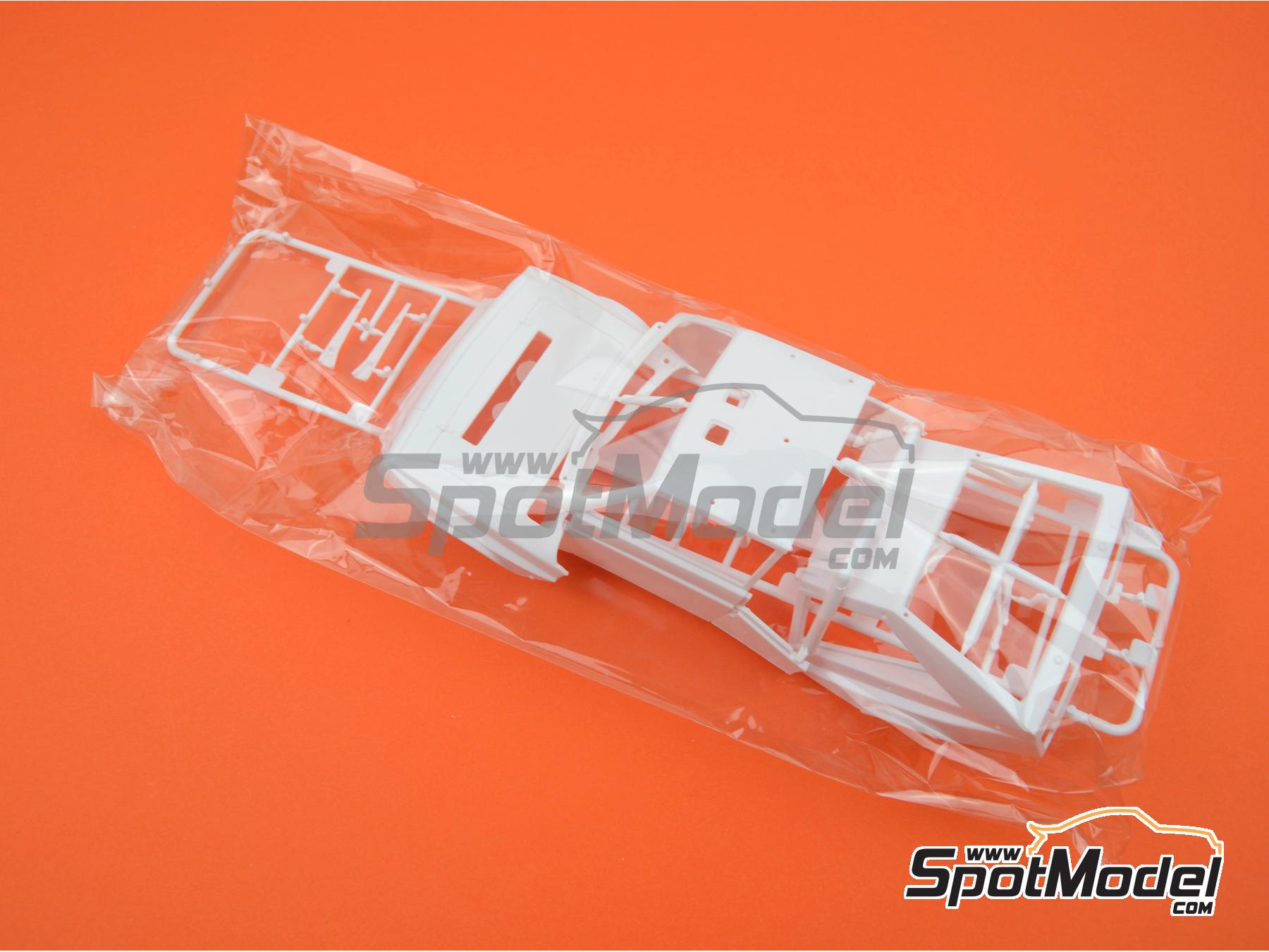 Image 34: Lancia Delta S4 Grupo B Equipo Martini International Racing - Rally de Monte Carlo - Rallye Automobile de Monte-Carlo 1986 | Maqueta de coche en escala 1/24 fabricado por Nunu (ref. PN24030, tambien 4545782075816)