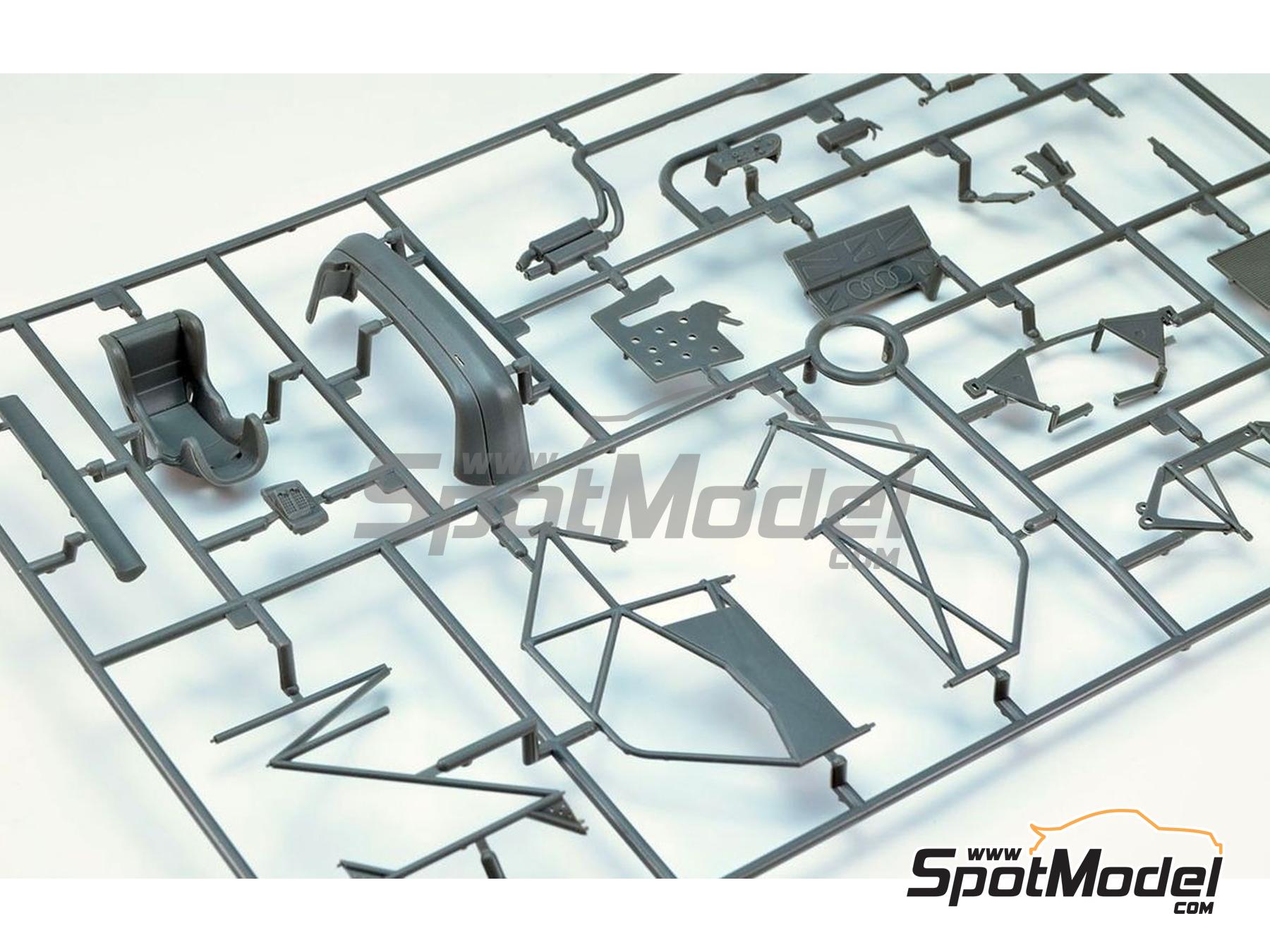 Image 11: Audi A4 Quattro Equipo Audi Sport UK - Campeonato Ingl&eacute;s de Turismos - BTCC 1996 | Maqueta de coche en escala&nbsp;1/24 fabricado por Nunu (ref.&nbsp;PN24035, tambien 4545782086515)