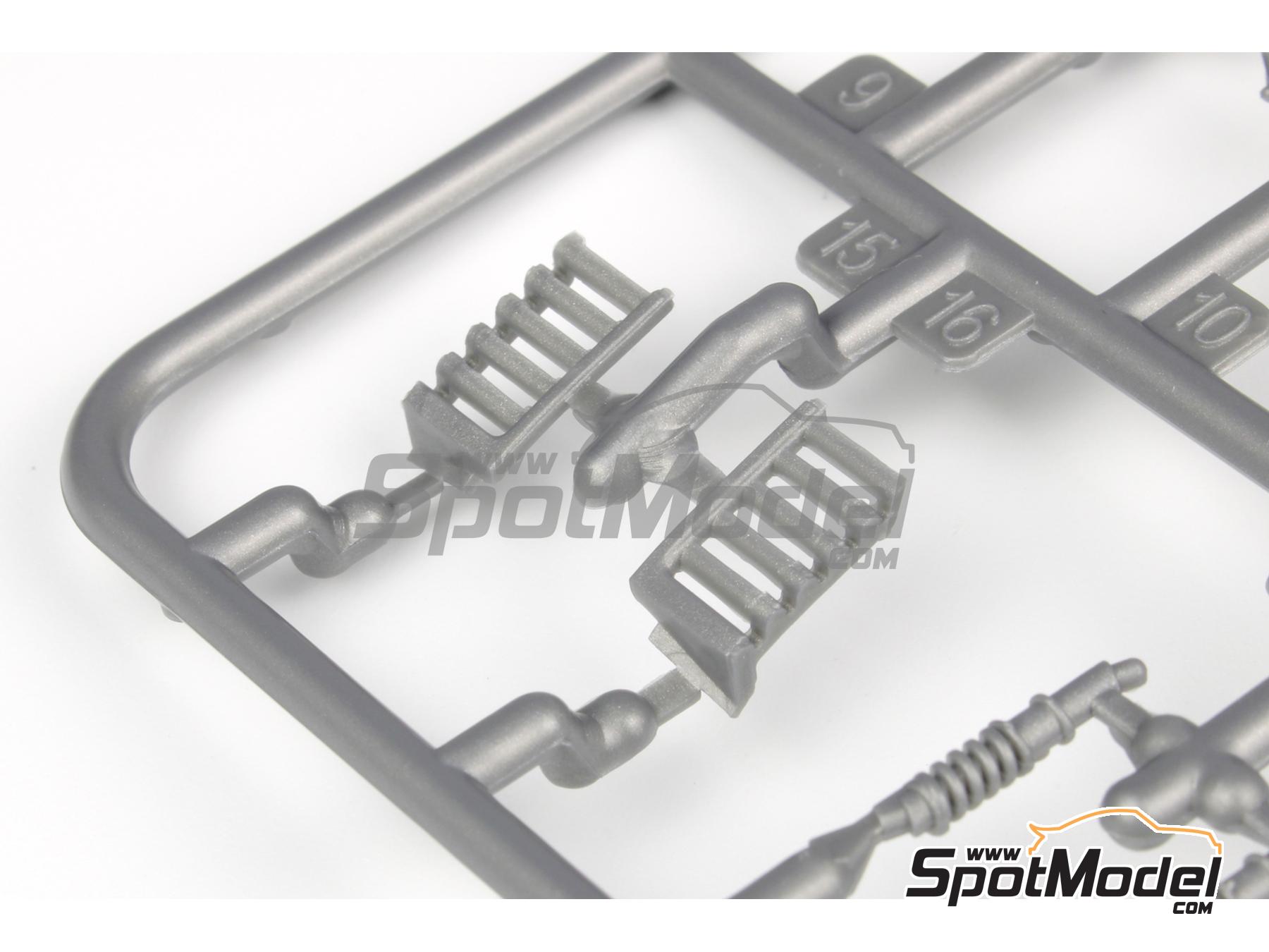 Image 24: Audi A4 Quattro Equipo Audi Sport UK - Campeonato Ingl&eacute;s de Turismos - BTCC 1996 | Maqueta de coche en escala&nbsp;1/24 fabricado por Nunu (ref.&nbsp;PN24035, tambien 4545782086515)