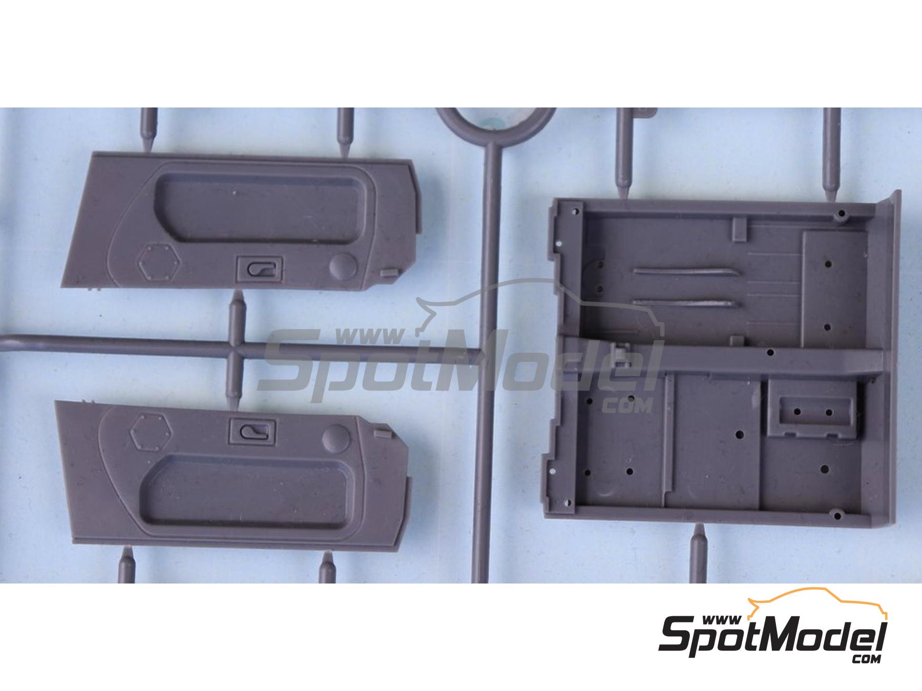 Image 20: Porsche 911 991 GT3 RSR Equipo Porsche GT patrocinado por Pink Pig - 24 Horas de Le Mans 2018 | Maqueta de coche en escala&nbsp;1/24 fabricado por Nunu (ref.&nbsp;PN24040, tambien 4545782089585)