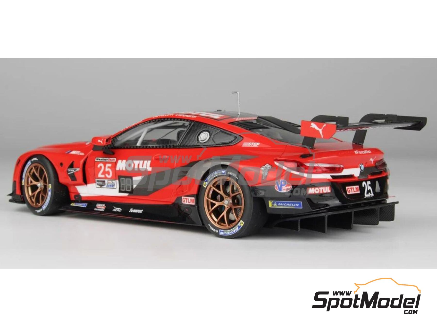 Nunu PN24043: Car scale model kit 1/24 scale - BMW M8 GTE