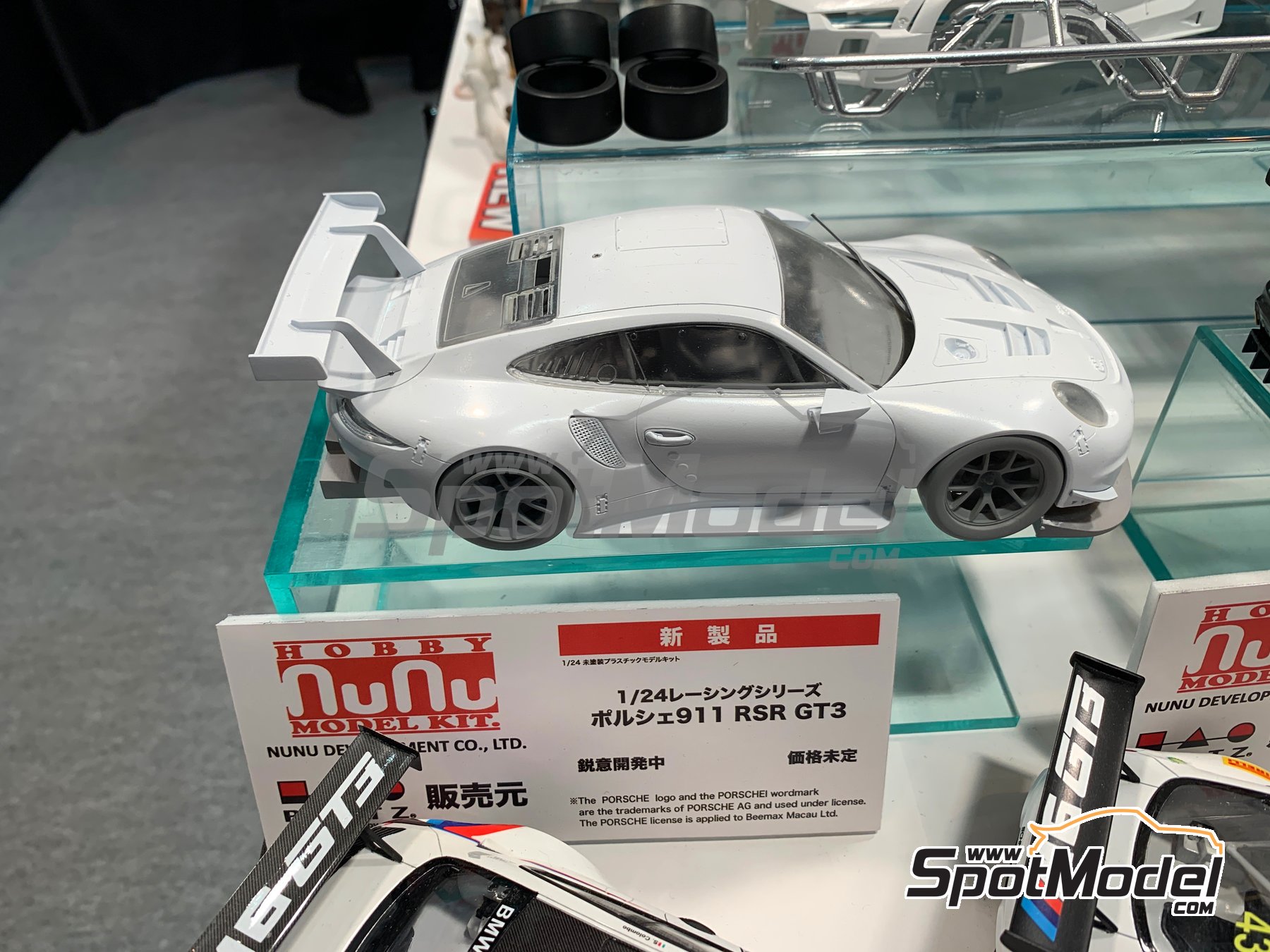 Nunu: Model car kit 1/24 scale - Porsche 911 GT3 RSR (ref. SOON-015 ...