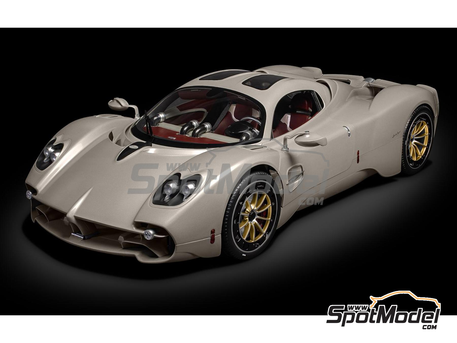 Image 1: Pagani Utopia Coupé - Rinascimento Lucido | Maqueta de coche en escala 1/8 fabricado por Pocher (ref. HK120, tambien 5063129020316)