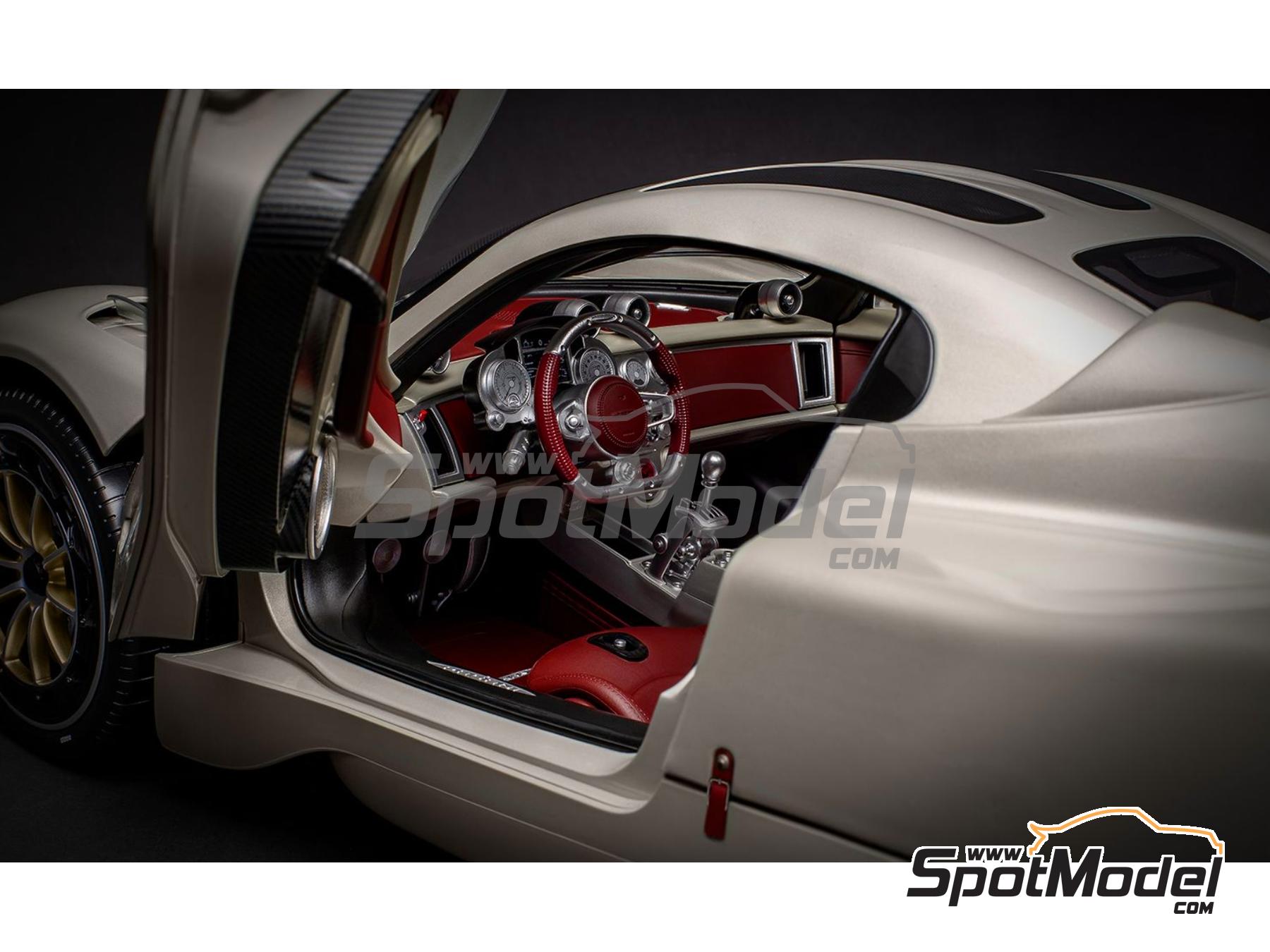 Image 4: Pagani Utopia Coupé - Rinascimento Lucido | Maqueta de coche en escala 1/8 fabricado por Pocher (ref. HK120, tambien 5063129020316)