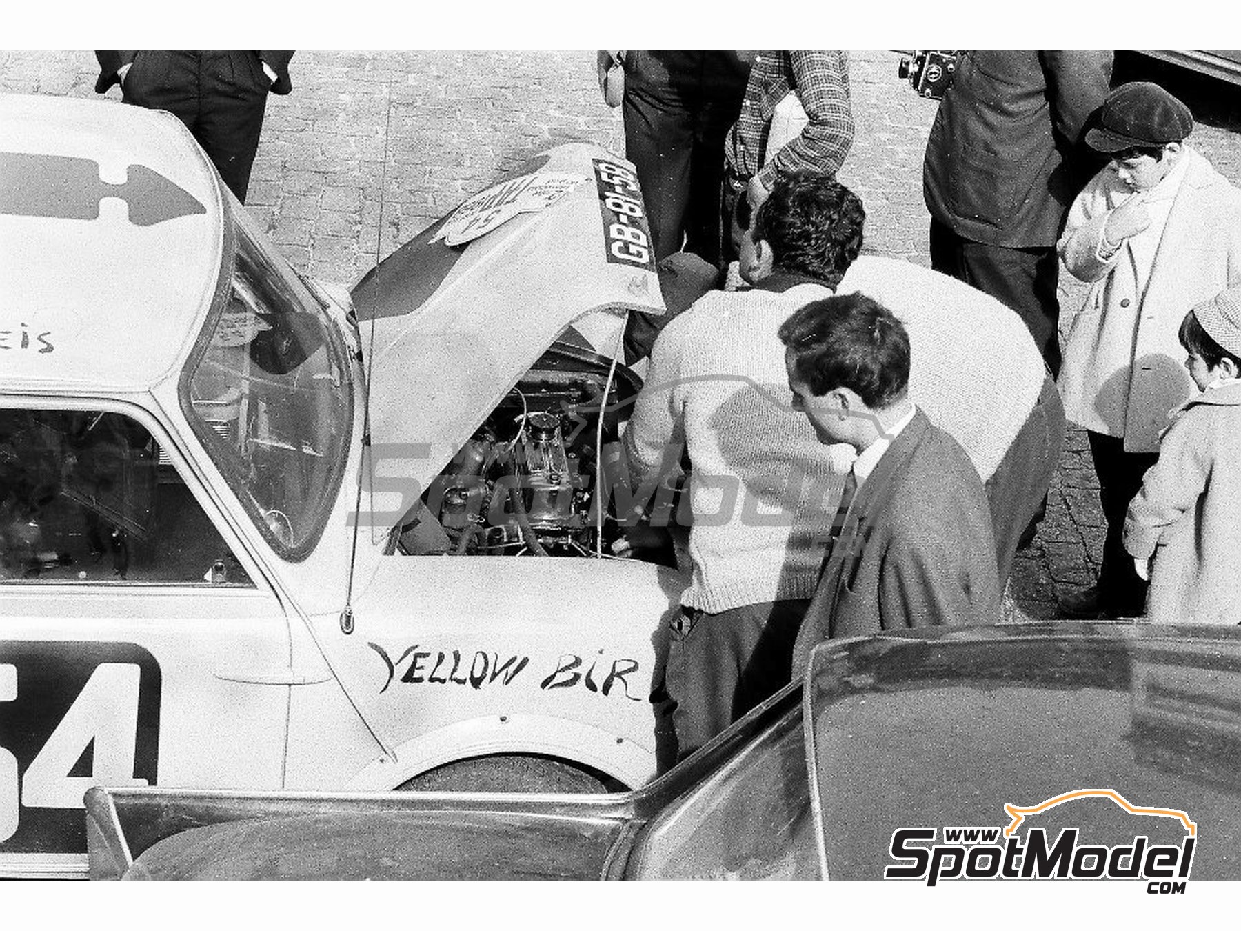 Image 10: Alpine Renault A310 1800 + Renault R8 Gordini + Mini Cooper S patrocinado por Gitanes - Rally de Portugal - Vinho do Porto, TAP Rally de Portugal 1967, 1968 y 1976 | Decoraci&oacute;n en escala&nbsp;1/24 , dise&ntilde;ado por Jorge Pinho  y  fabricado por Print Lab Decals (ref.&nbsp;PLB2-131542)