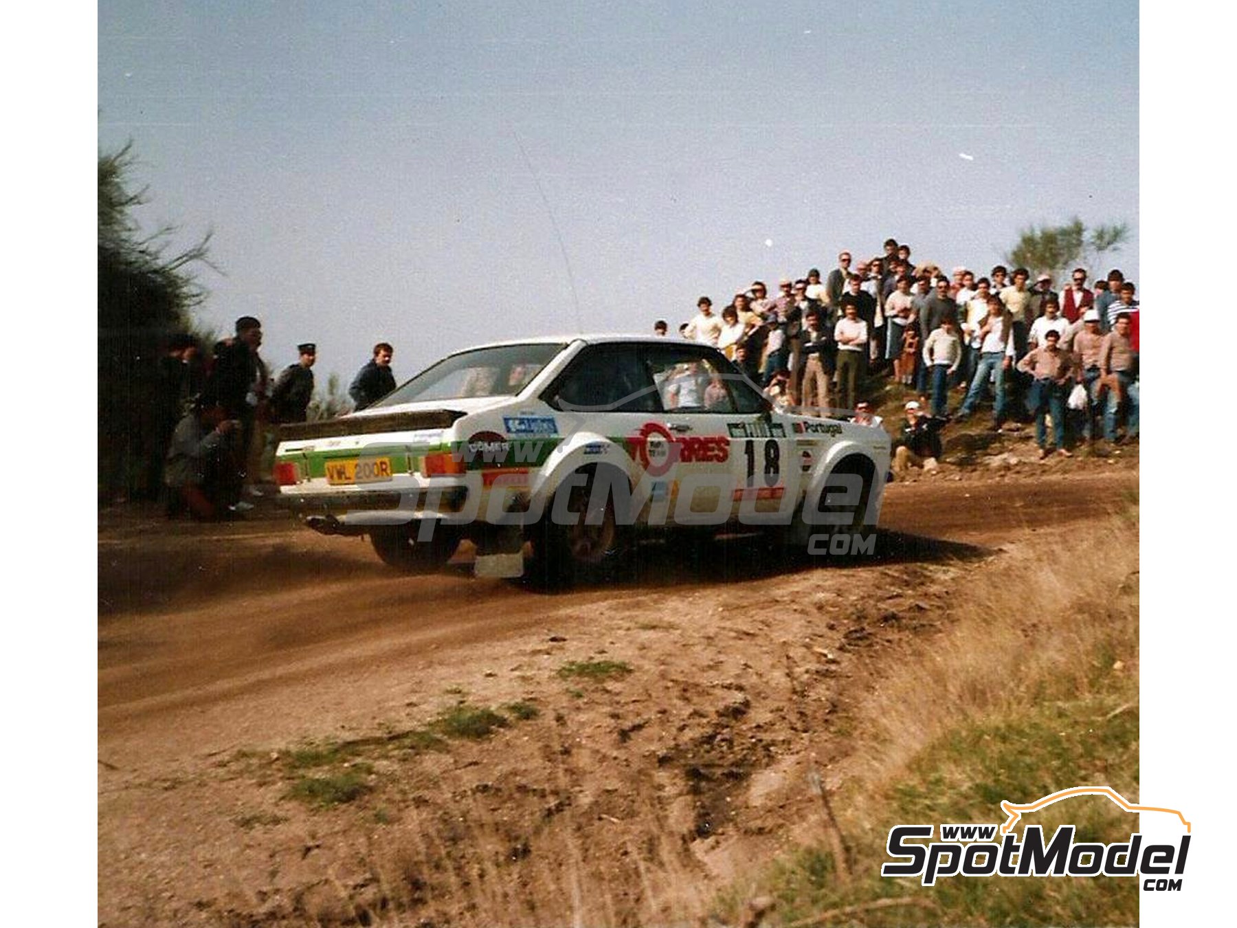 Image 5: Ford Escort Mk. II Equipo Torres Rally - Rally de Portugal - Vinho do Porto 1983 | Decoraci&oacute;n en escala&nbsp;1/24 , dise&ntilde;ado por Jorge Pinho  y  fabricado por Print Lab Decals (ref.&nbsp;PLB2-186713)