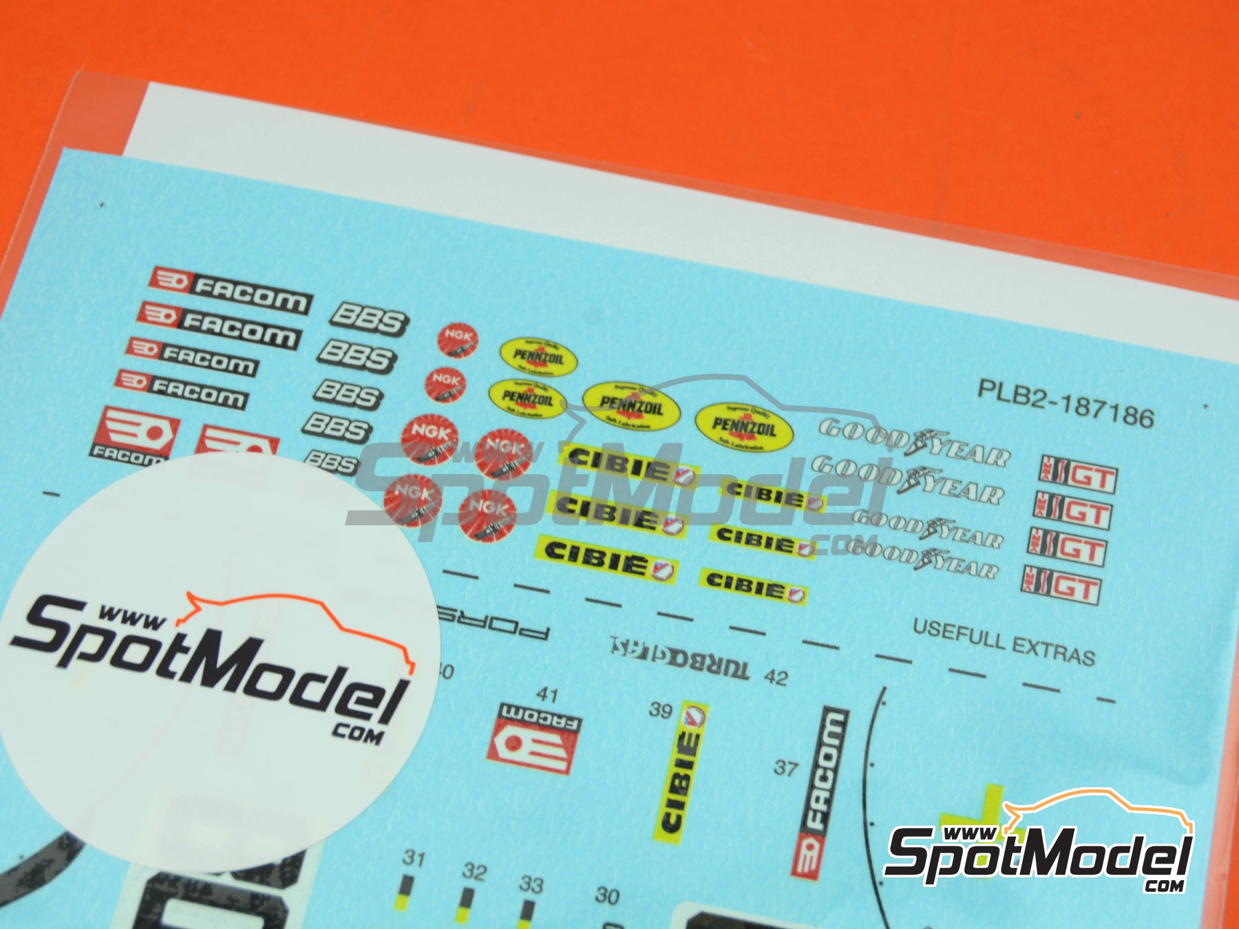 Image 10: Porsche 934 Turbo RSR - 24 Horas de Le Mans 1980 | Decoraci&oacute;n en escala&nbsp;1/24 , dise&ntilde;ado por J Banks  y  fabricado por Print Lab Decals (ref.&nbsp;PLB2-187186)