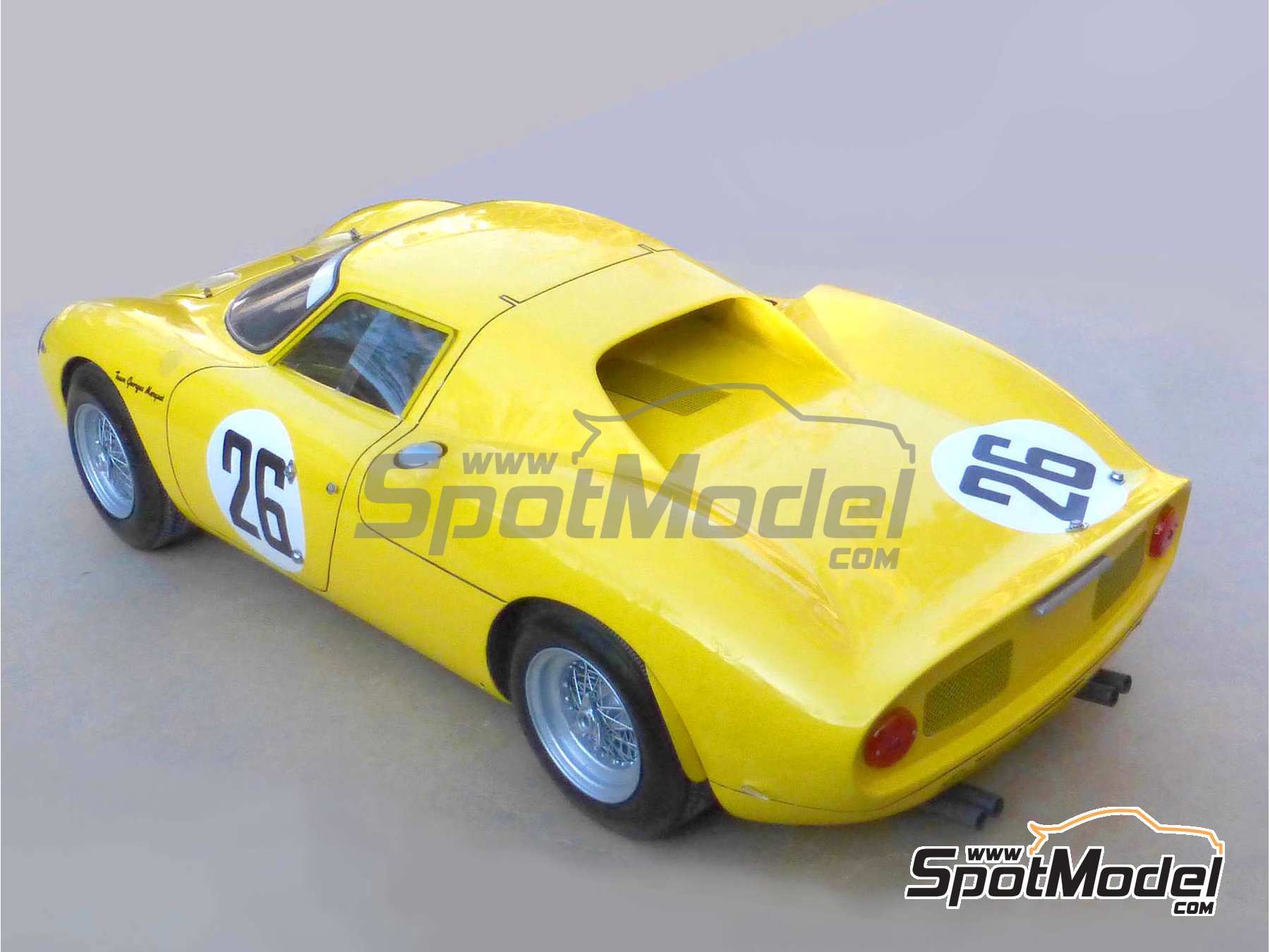 Image 3: Ferrari 250 LM - 24 Hours Le Mans 1965 | Model car kit in 1/12 scale manufactured by Profil24 (ref.&nbsp;P1206)