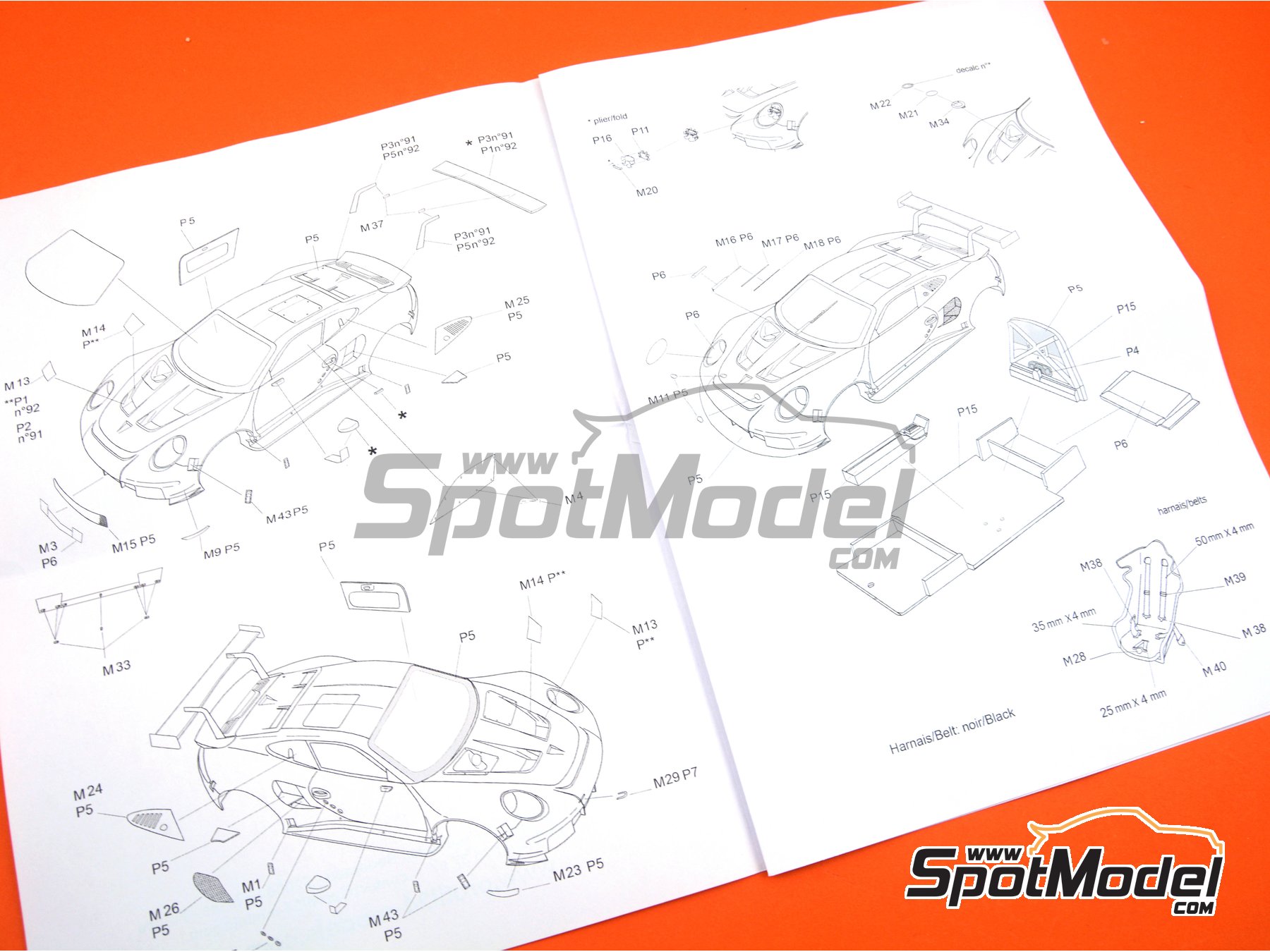 Image 14: Porsche 911 RSR Porsche Motorsport GT Team sponsored by Pink Pig - 12 Hours Sebring, 24 Hours Le Mans 2018 | Car scale model kit in 1/12 scale manufactured by Profil24 (ref. P1208K)