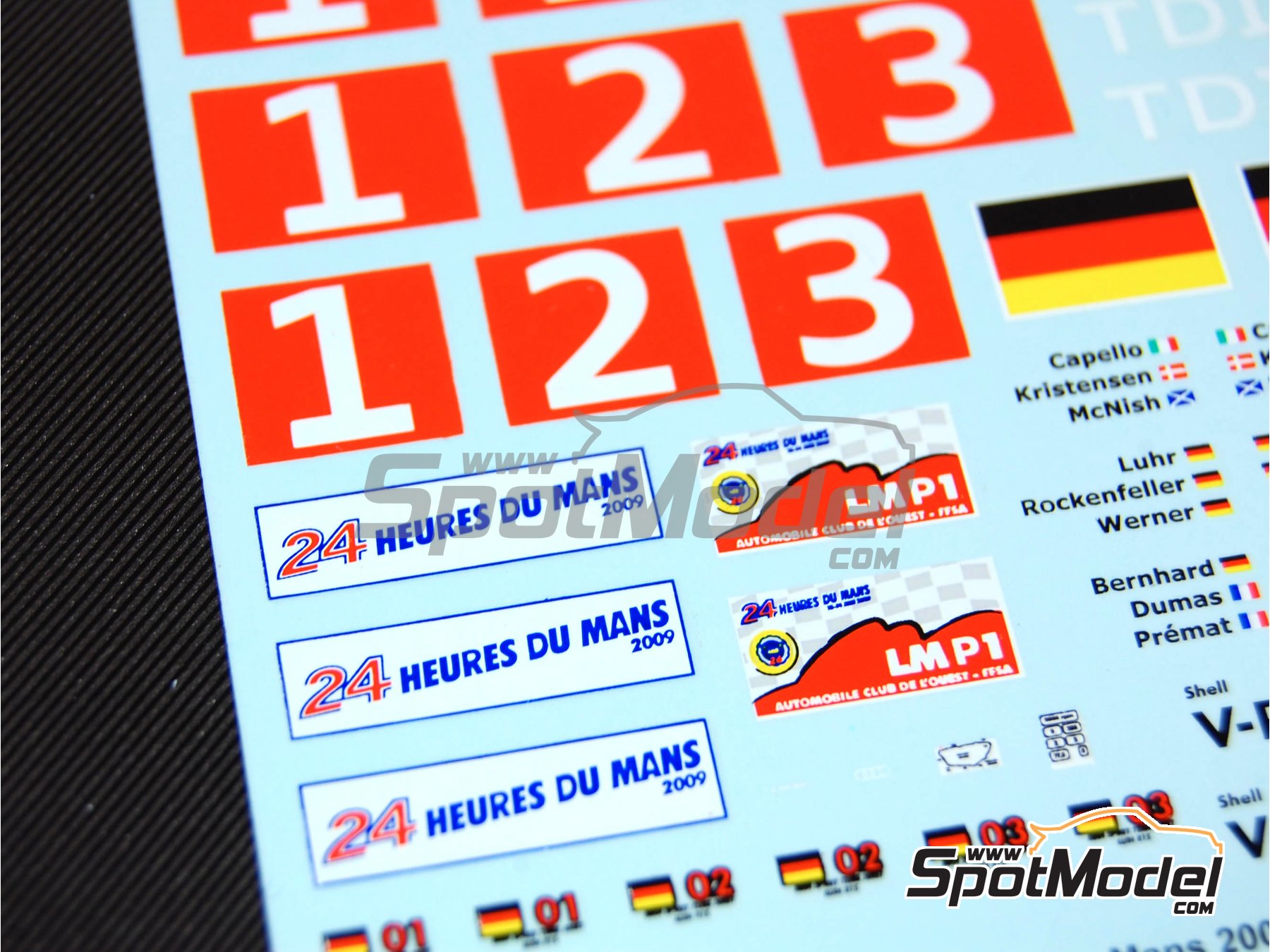 Image 9: Audi R15 Tdi patrocinado por Shell - 24 Horas de Le Mans 2009 | Maqueta de coche en escala&nbsp;1/24 fabricado por Profil24 (ref.&nbsp;P24072K)