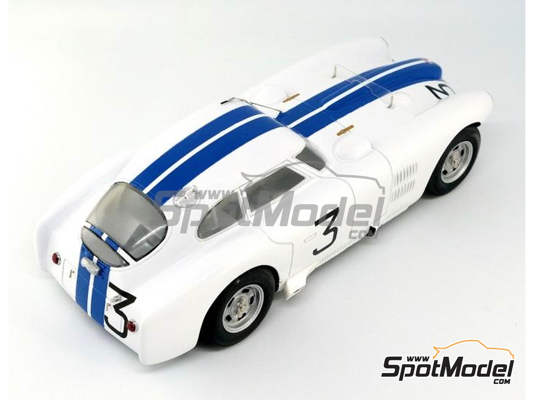 Cunningham C-4RK - 24 Hours Le Mans 1952 and 1953. Car scale model kit in  1/24 scale manufactured by Profil24 (ref. P24136K)