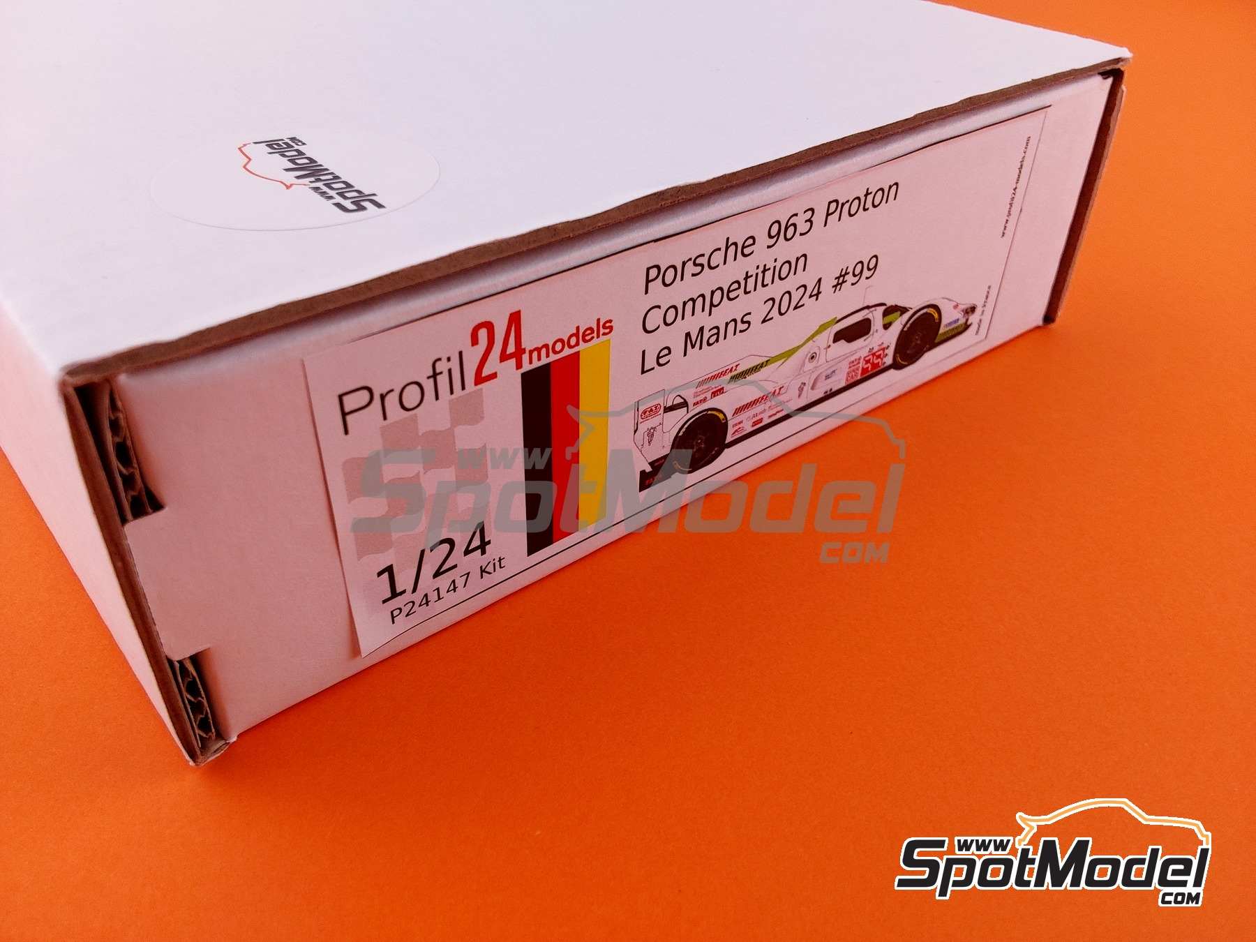 Image 1: Porsche 963 LMDh Equipo Proton Competition patrocinado por Fat International - 24 Horas de Le Mans 2024 | Maqueta de coche en escala&nbsp;1/24 fabricado por Profil24 (ref.&nbsp;P24147K)