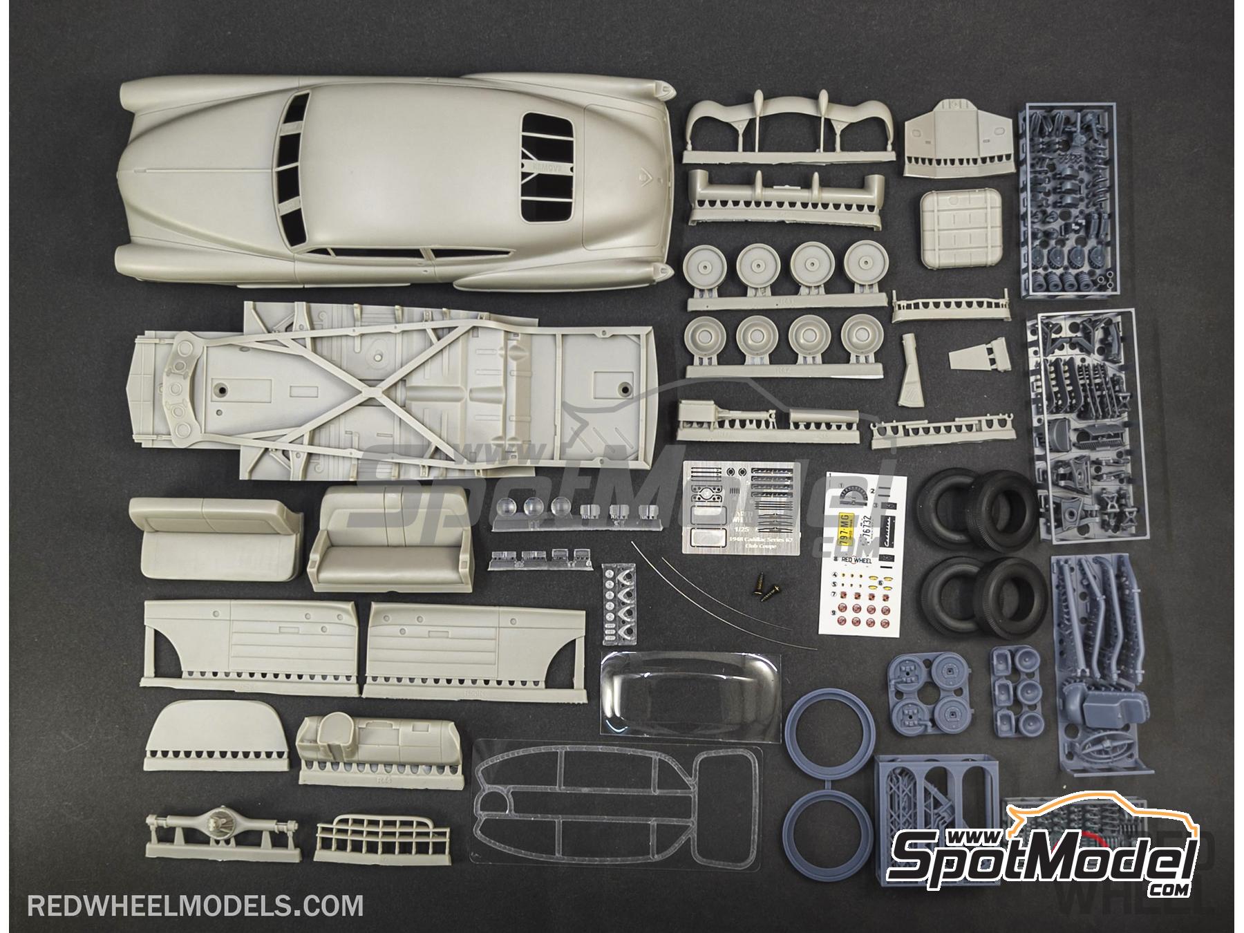 Image 1: Cadillac Series 62 Club Coupe -  1948 | Scale model kit in 1/25 scale manufactured by Red Wheel (ref.&nbsp;RW25004)