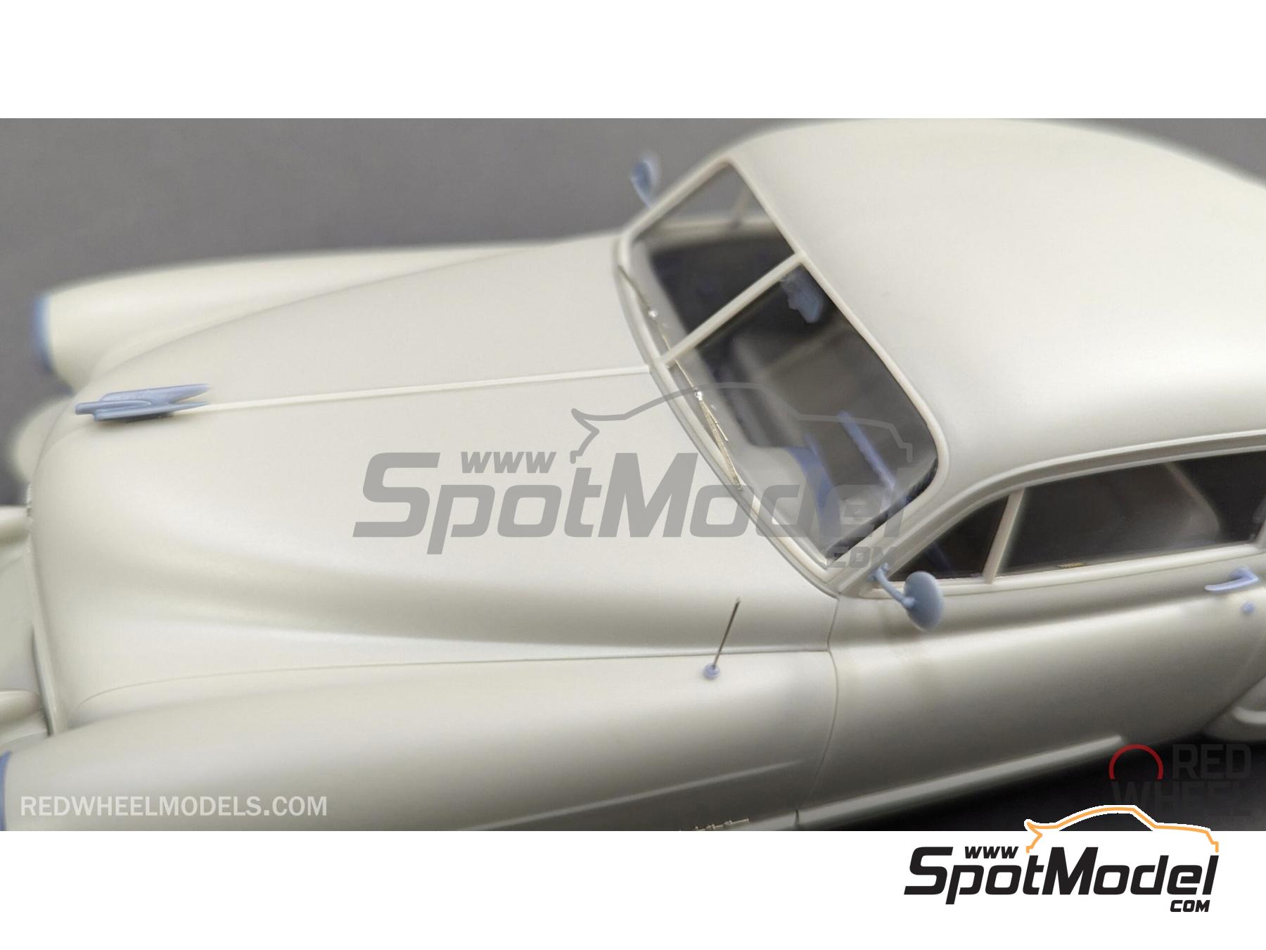 Image 25: Cadillac Series 62 Club Coupe -  1948 | Scale model kit in 1/25 scale manufactured by Red Wheel (ref.&nbsp;RW25004)