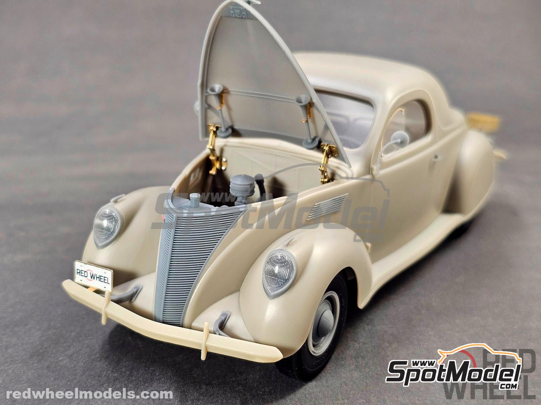 Image 11: Lincoln Zephyr Coupe -  1937 | Scale model kit in 1/25 scale manufactured by Red Wheel (ref.&nbsp;RW25009)