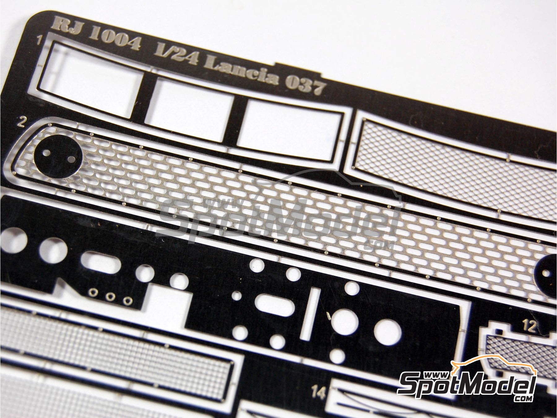 Image 6: Lancia 037 Rally | Detail up set in 1/24 scale manufactured by Reji Model (ref.&nbsp;REJI-1004, also 1004)