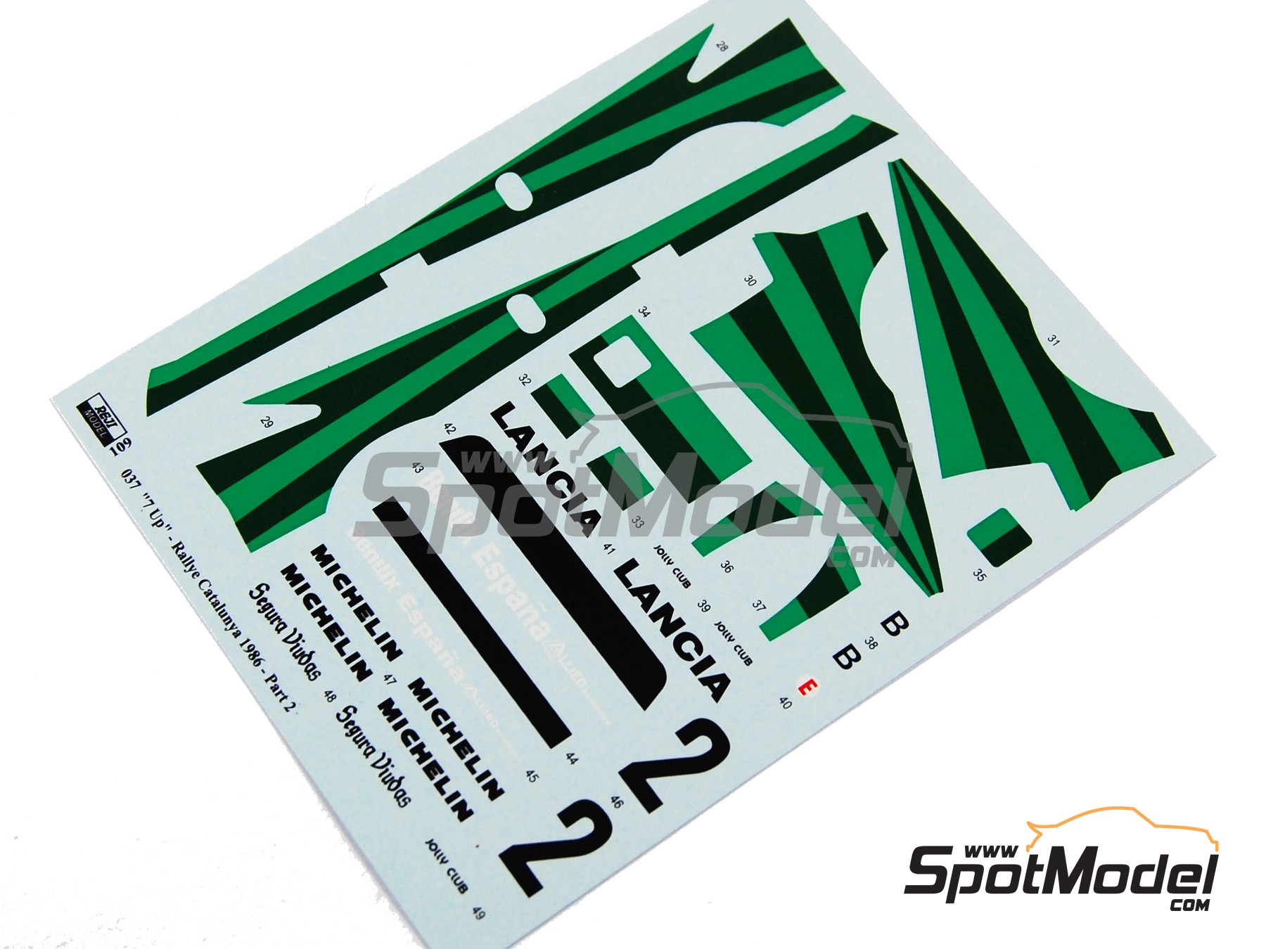 Image 4: Lancia 037 Rally RACC Bendiberica Team sponsored by Seven Up - Rallye Catalunya 1986 | Marking / livery in 1/24 scale manufactured by Reji Model (ref.&nbsp;REJI-109, also 109)